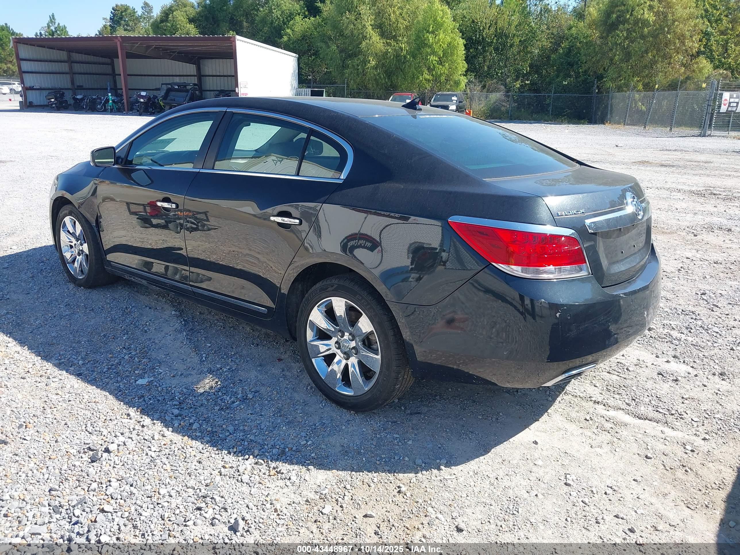 BUICK LACROSSE image 3