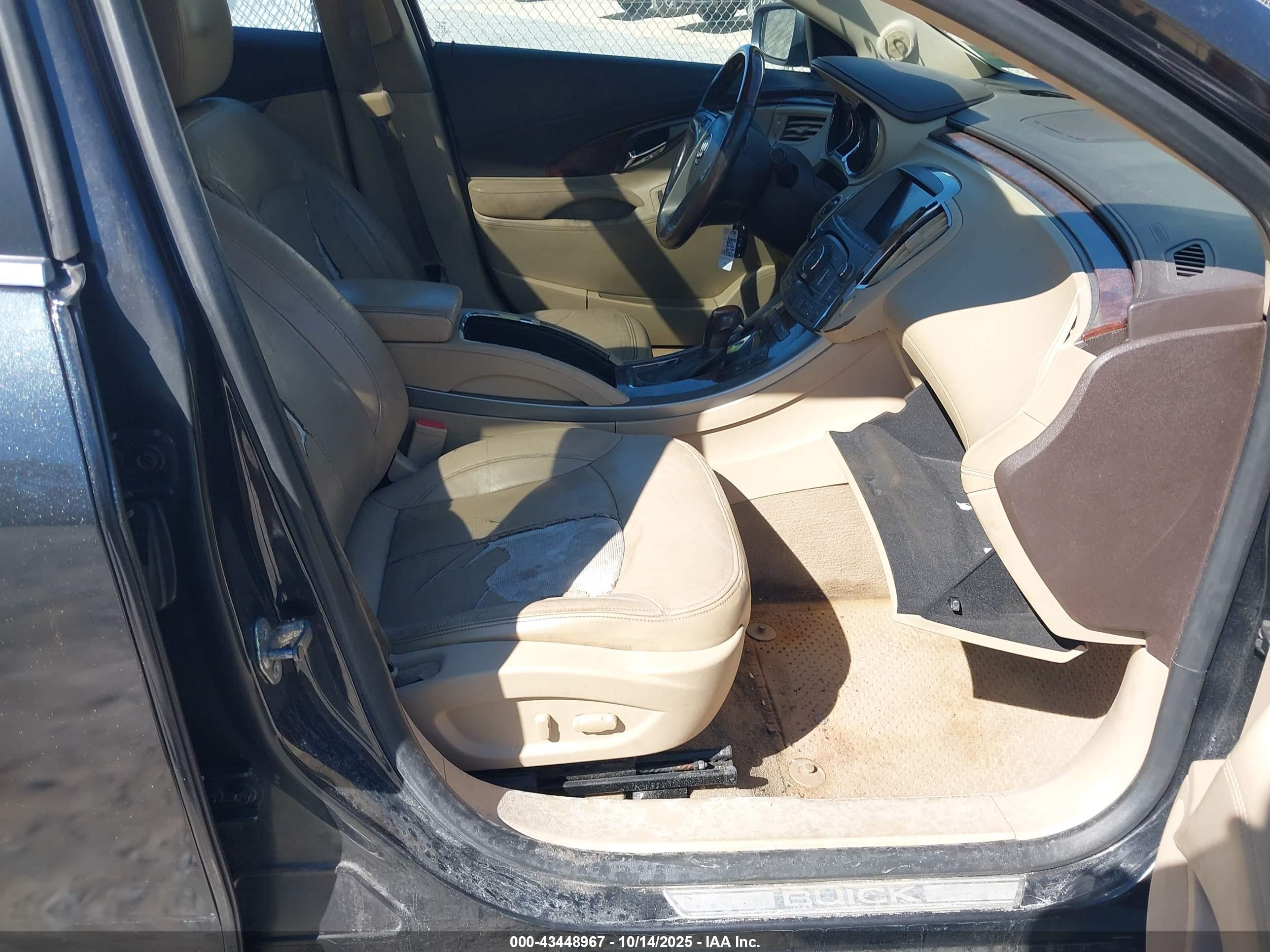 BUICK LACROSSE image 5