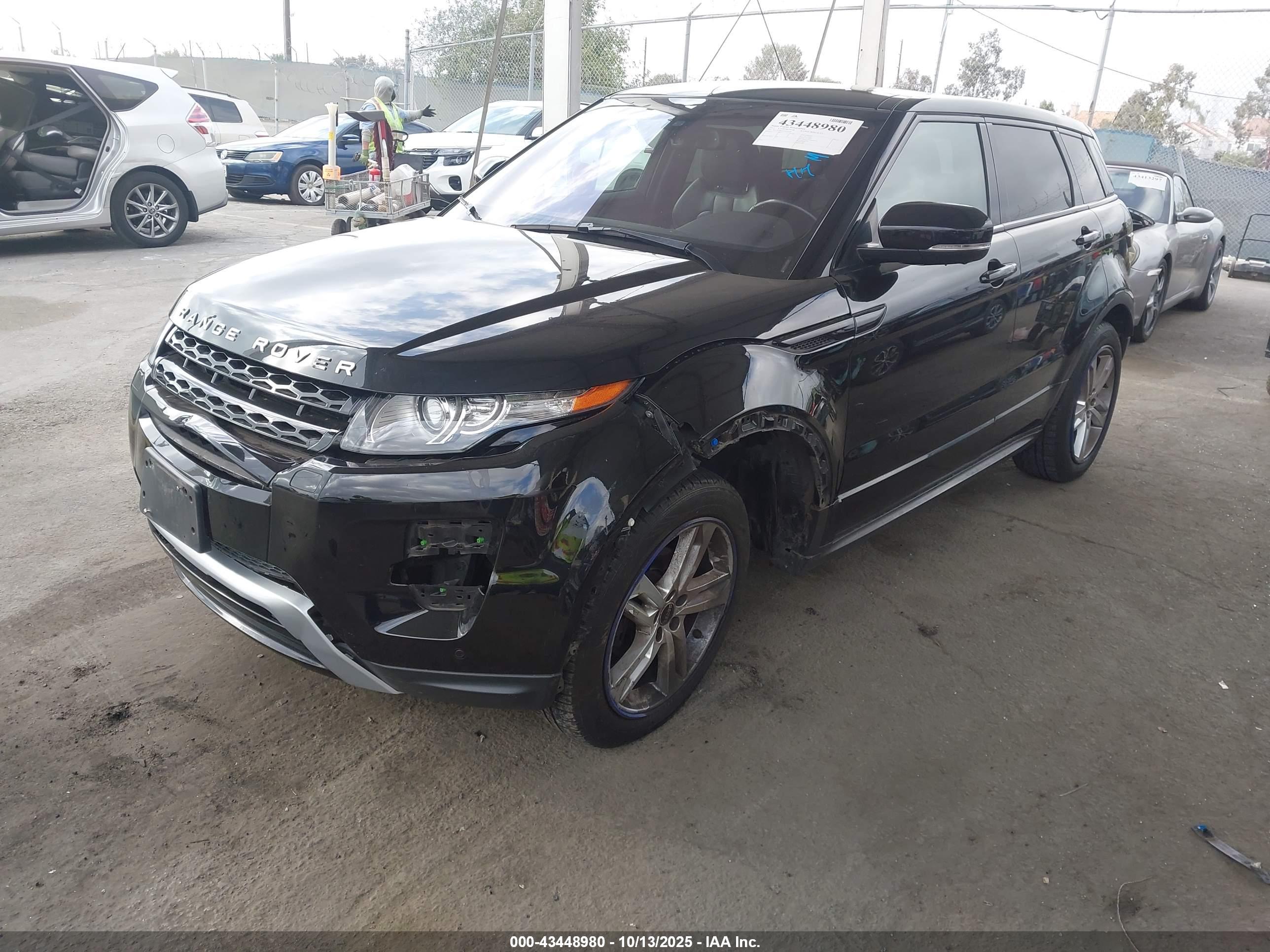 LAND ROVER image 2