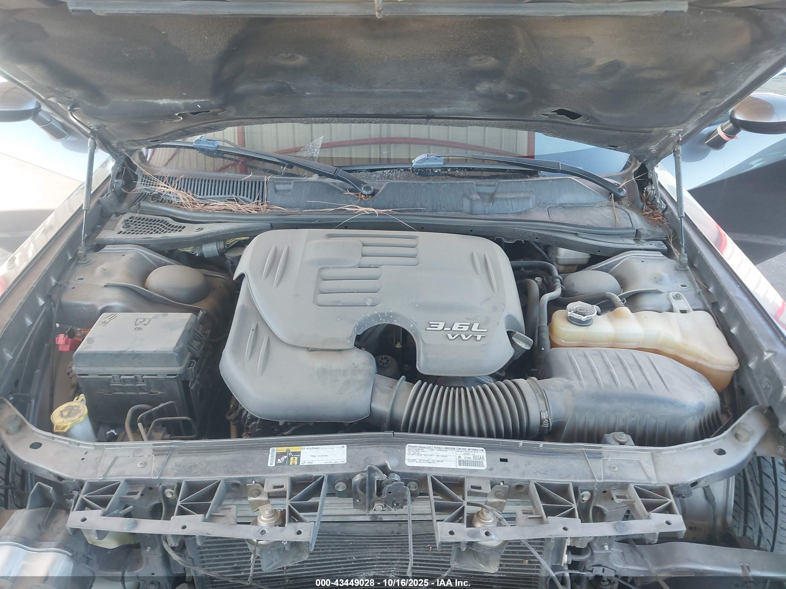 DODGE CHALLENGER image 10