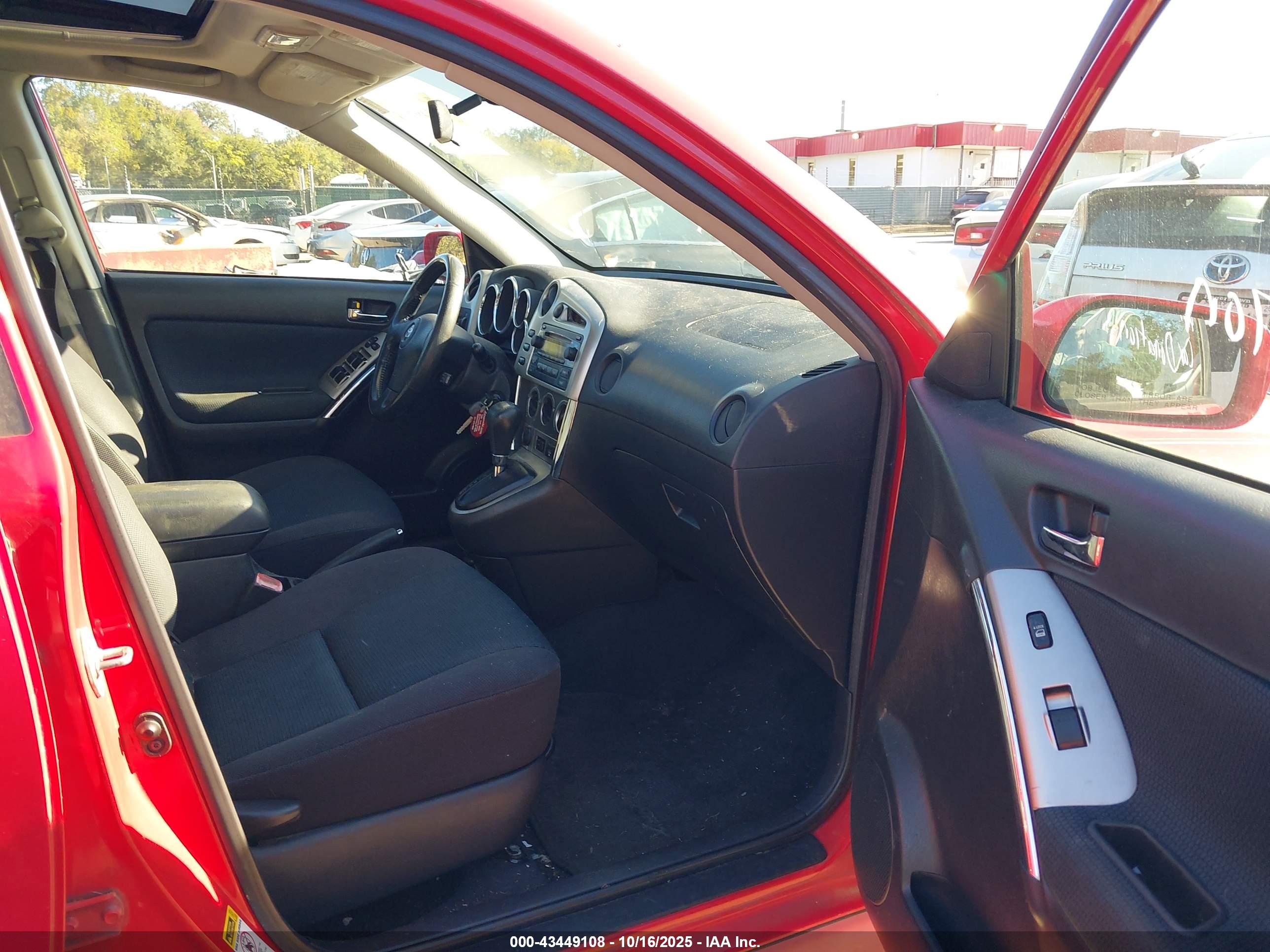 TOYOTA MATRIX image 5