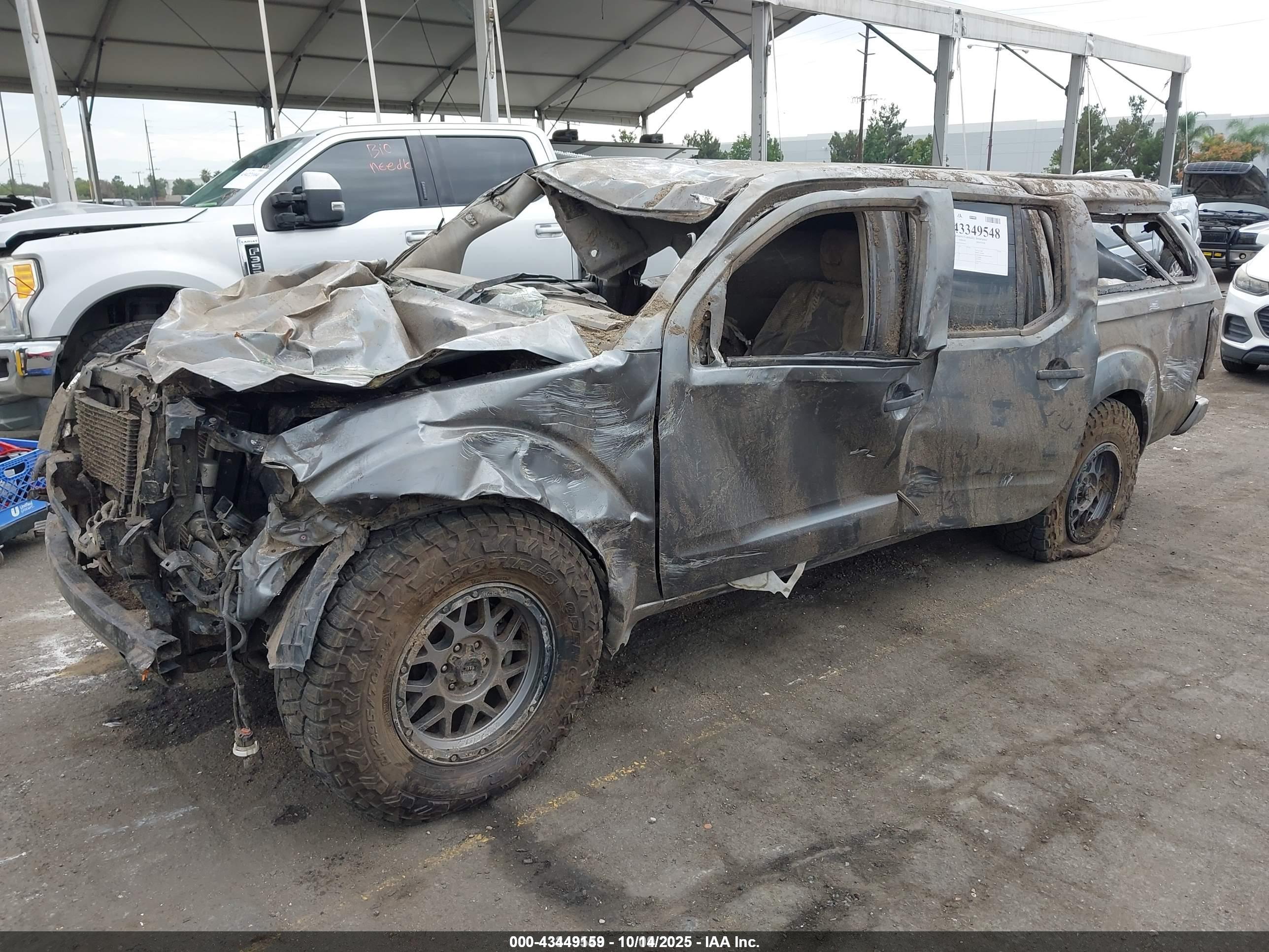 NISSAN FRONTIER image 2