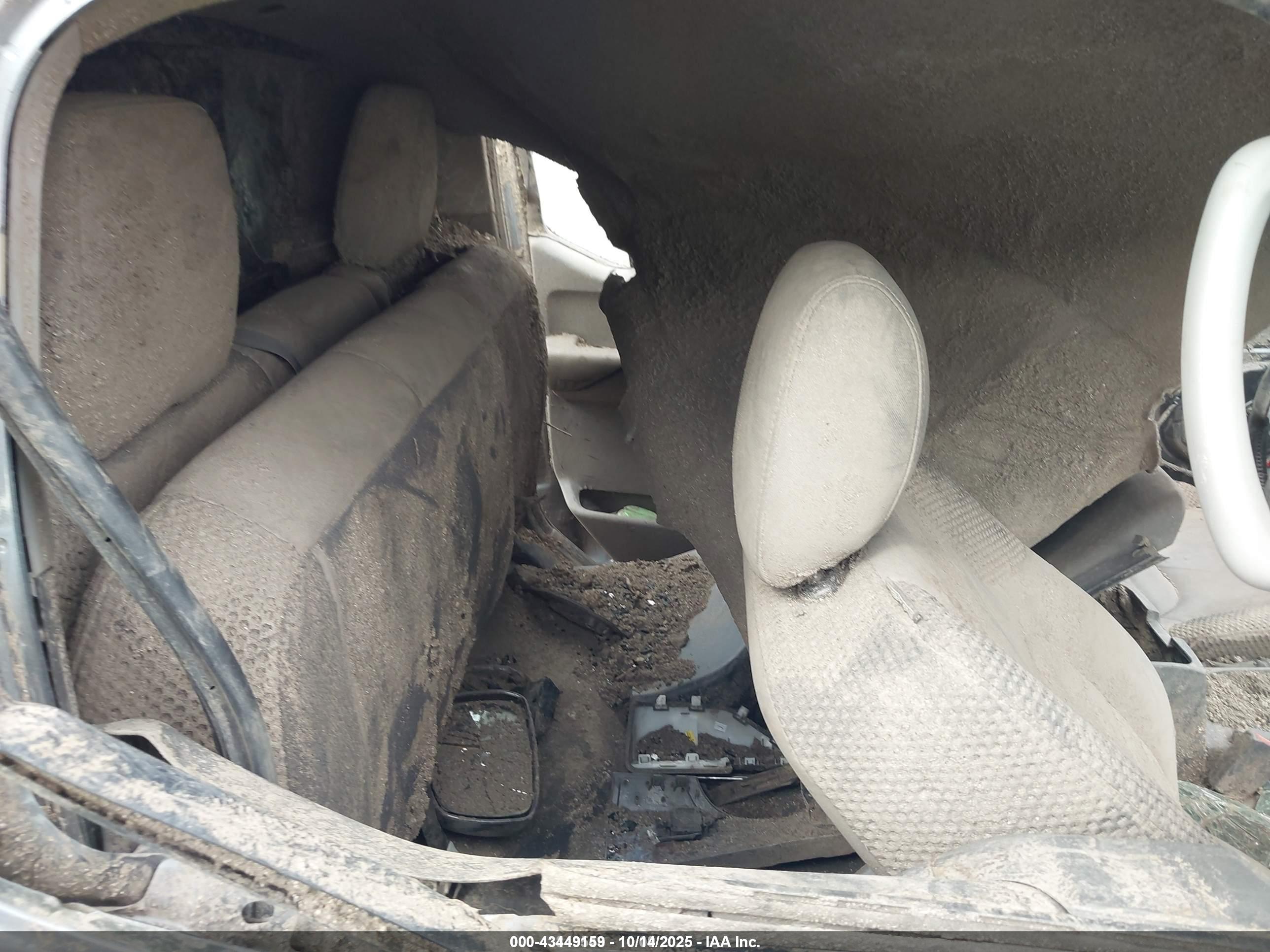 NISSAN FRONTIER image 8