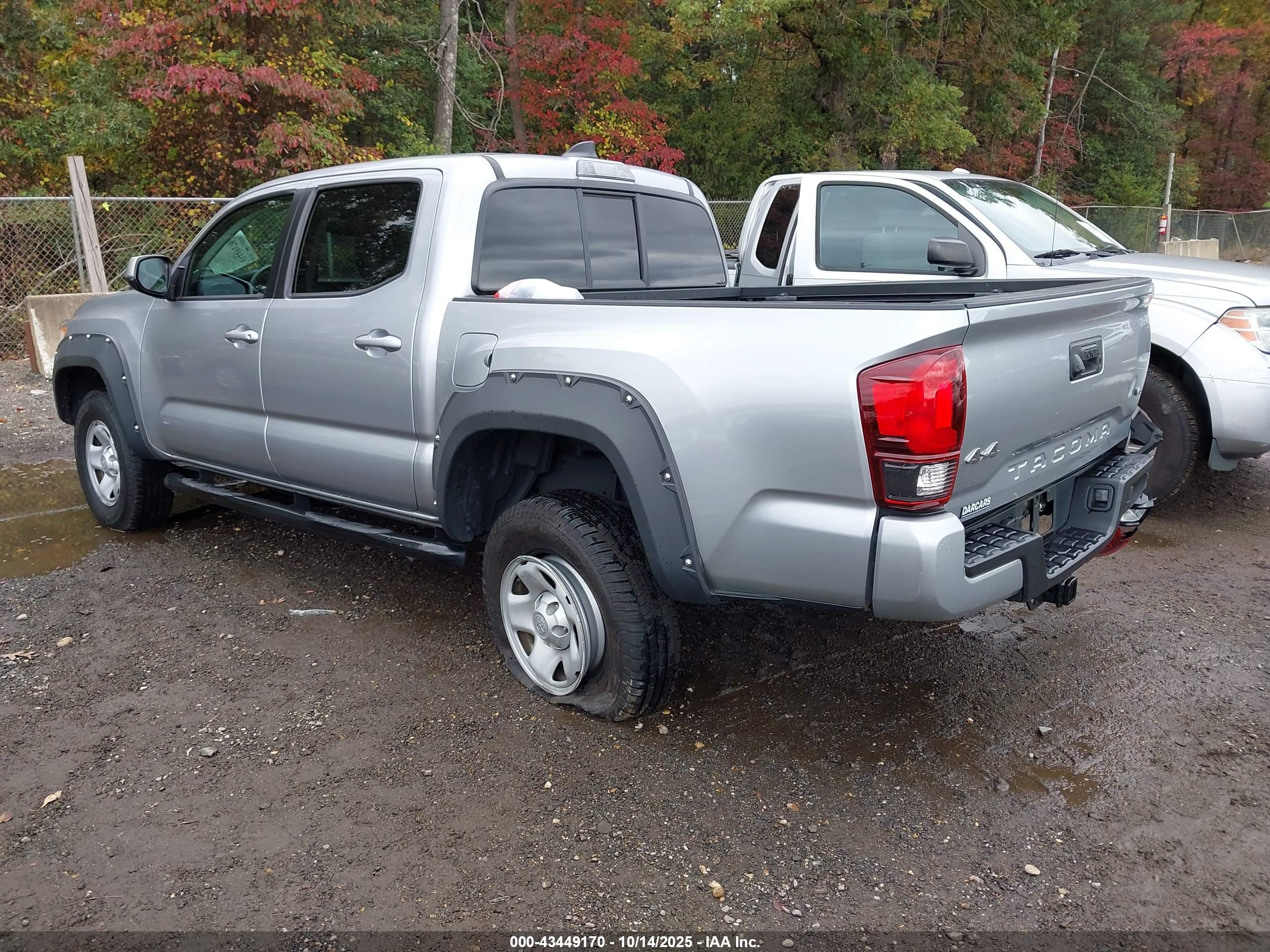 TOYOTA TACOMA image 3