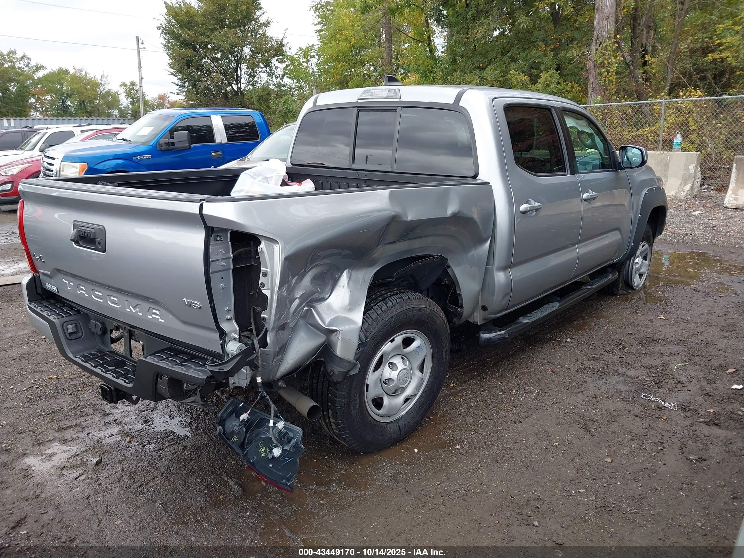 TOYOTA TACOMA image 4