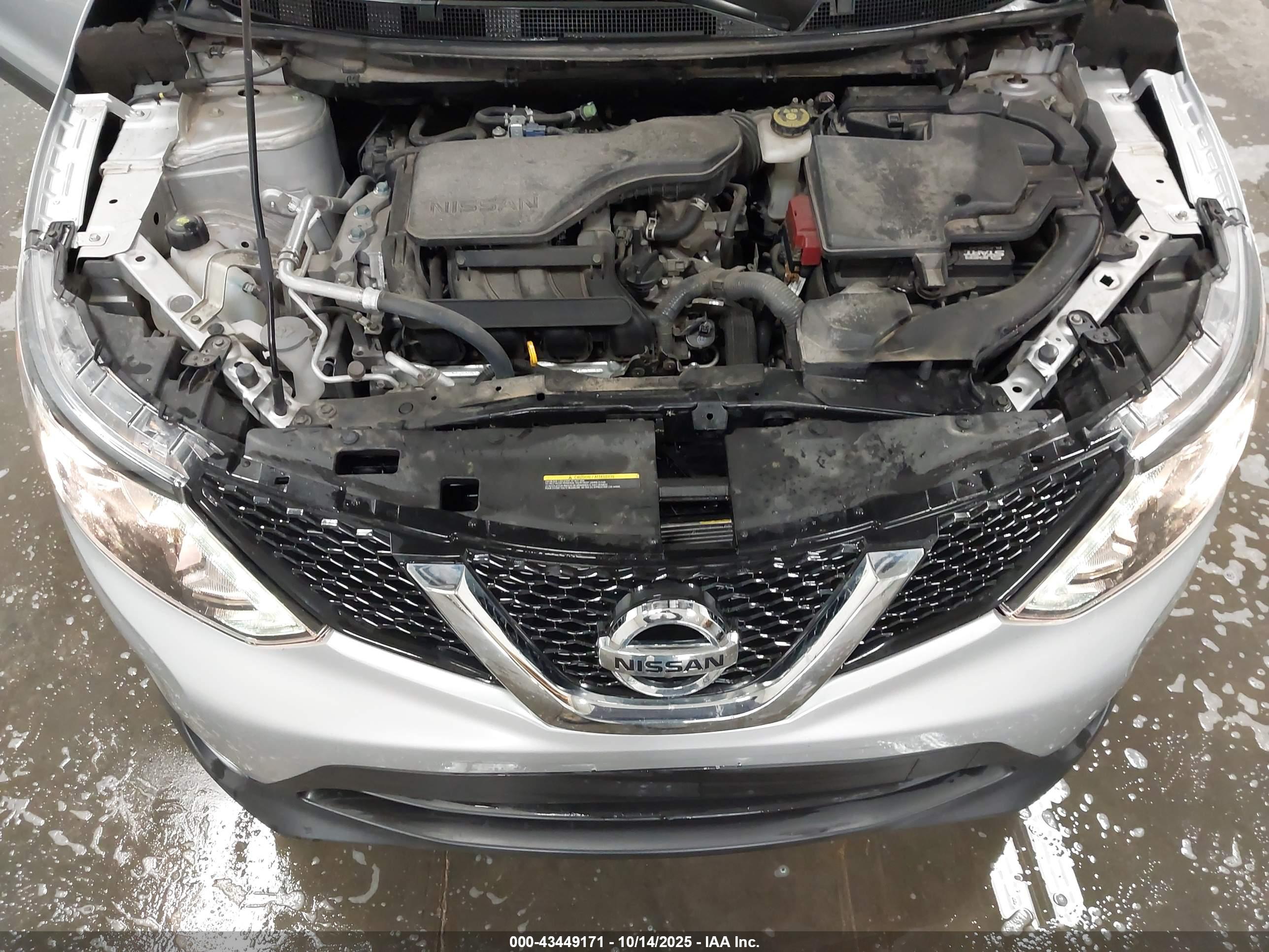 NISSAN ROGUE image 10