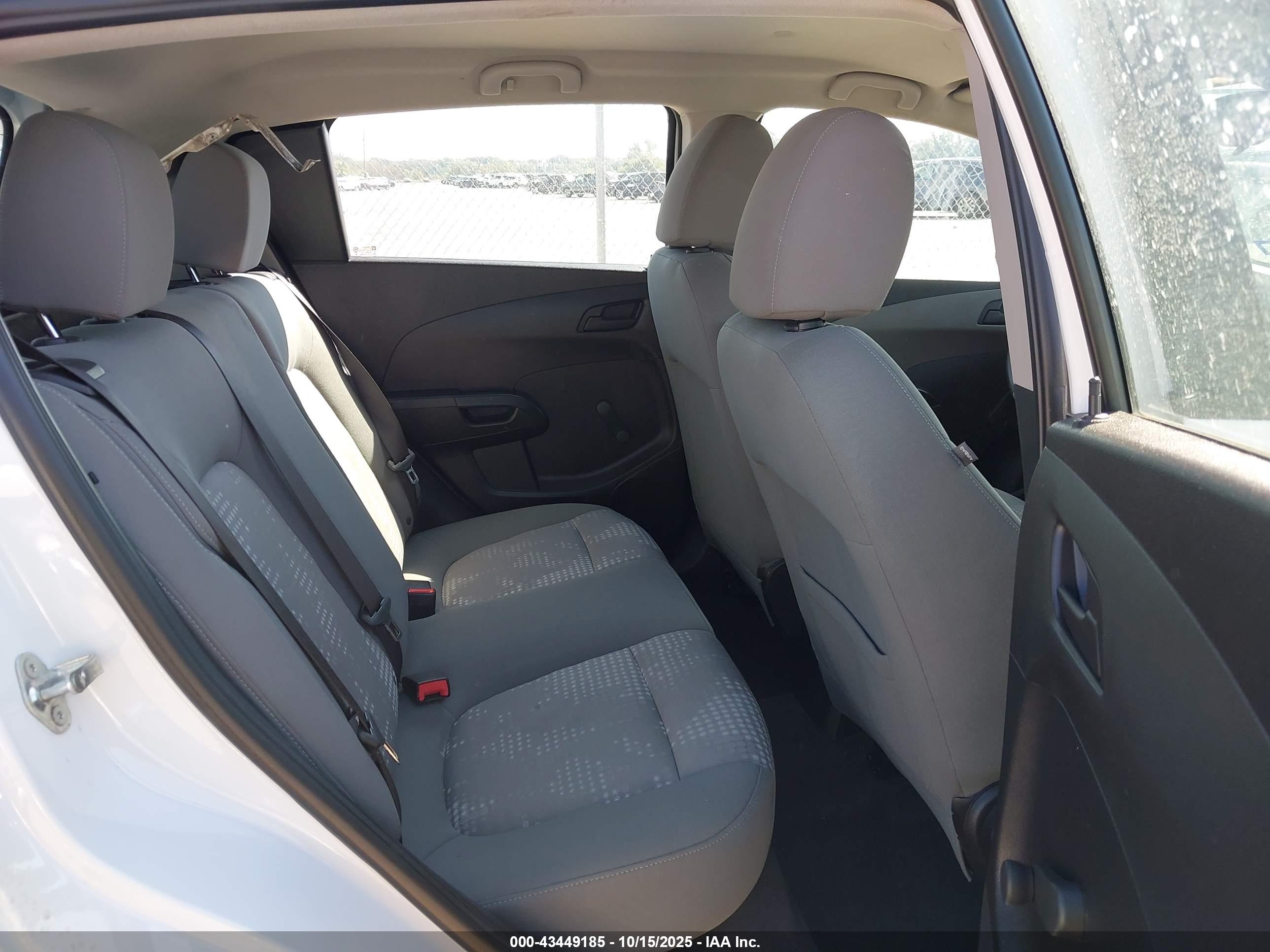 CHEVROLET SONIC image 8