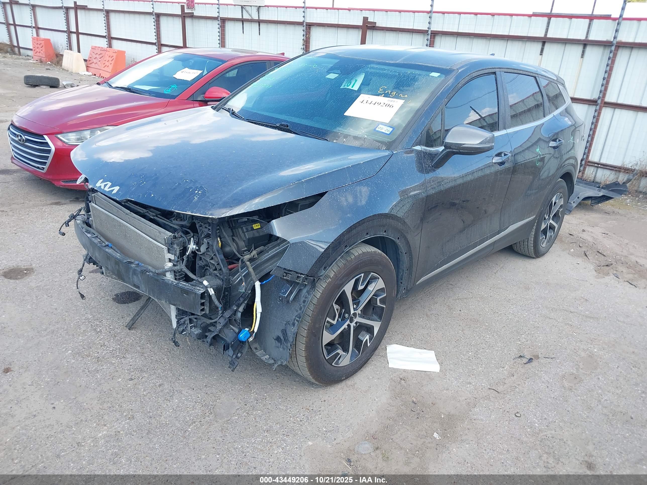 KIA SPORTAGE image 2