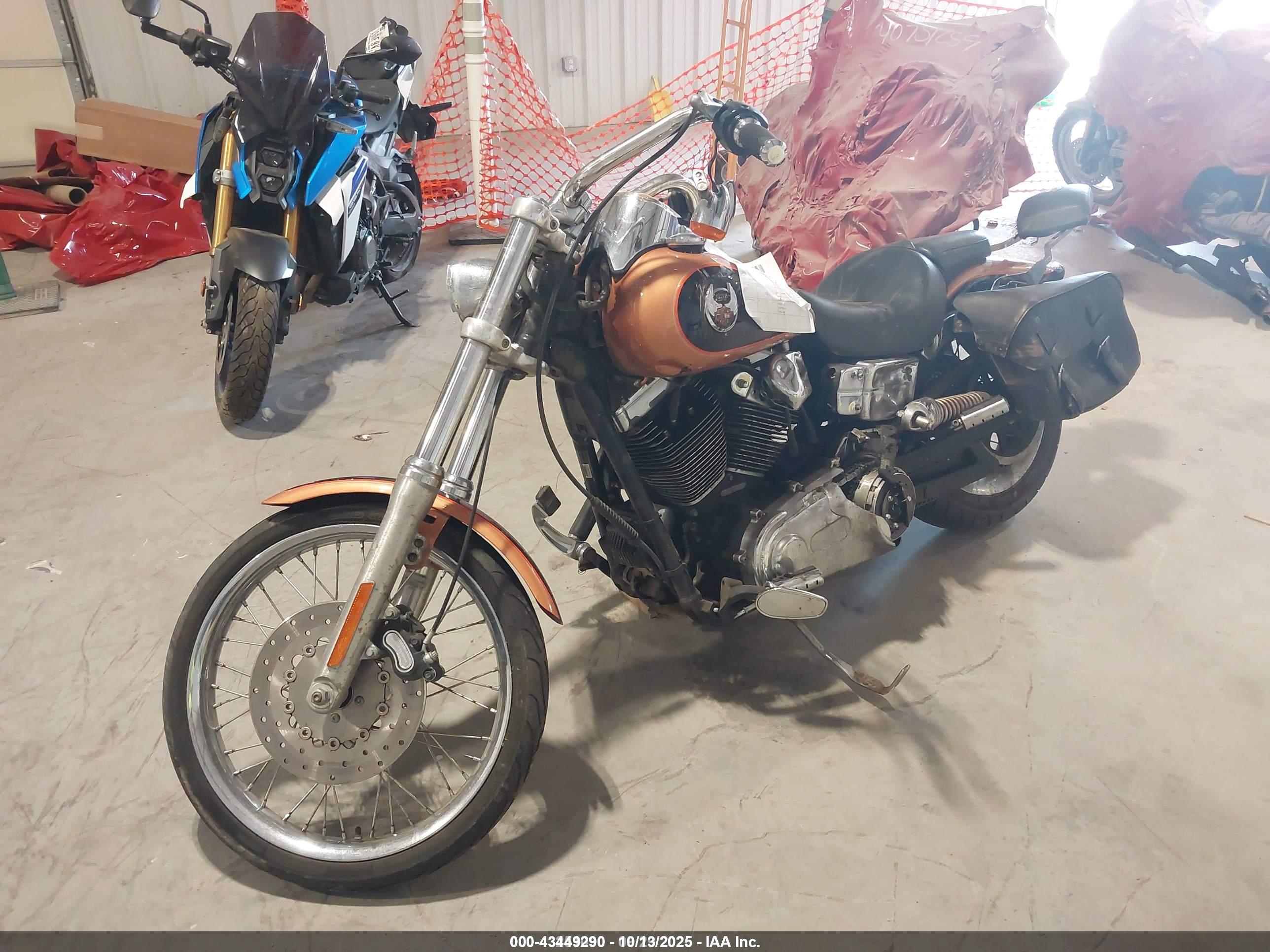 HARLEY-DAVIDSON FXDWG image 2