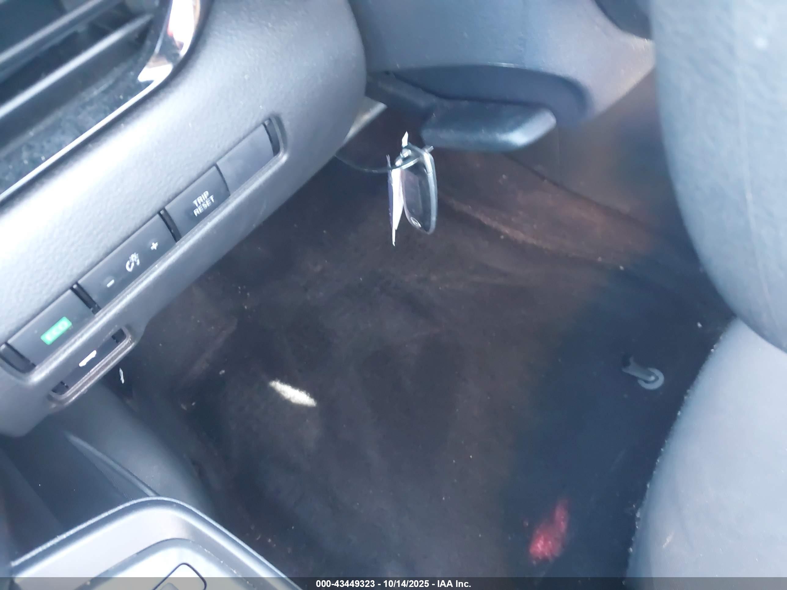 NISSAN SENTRA image 11