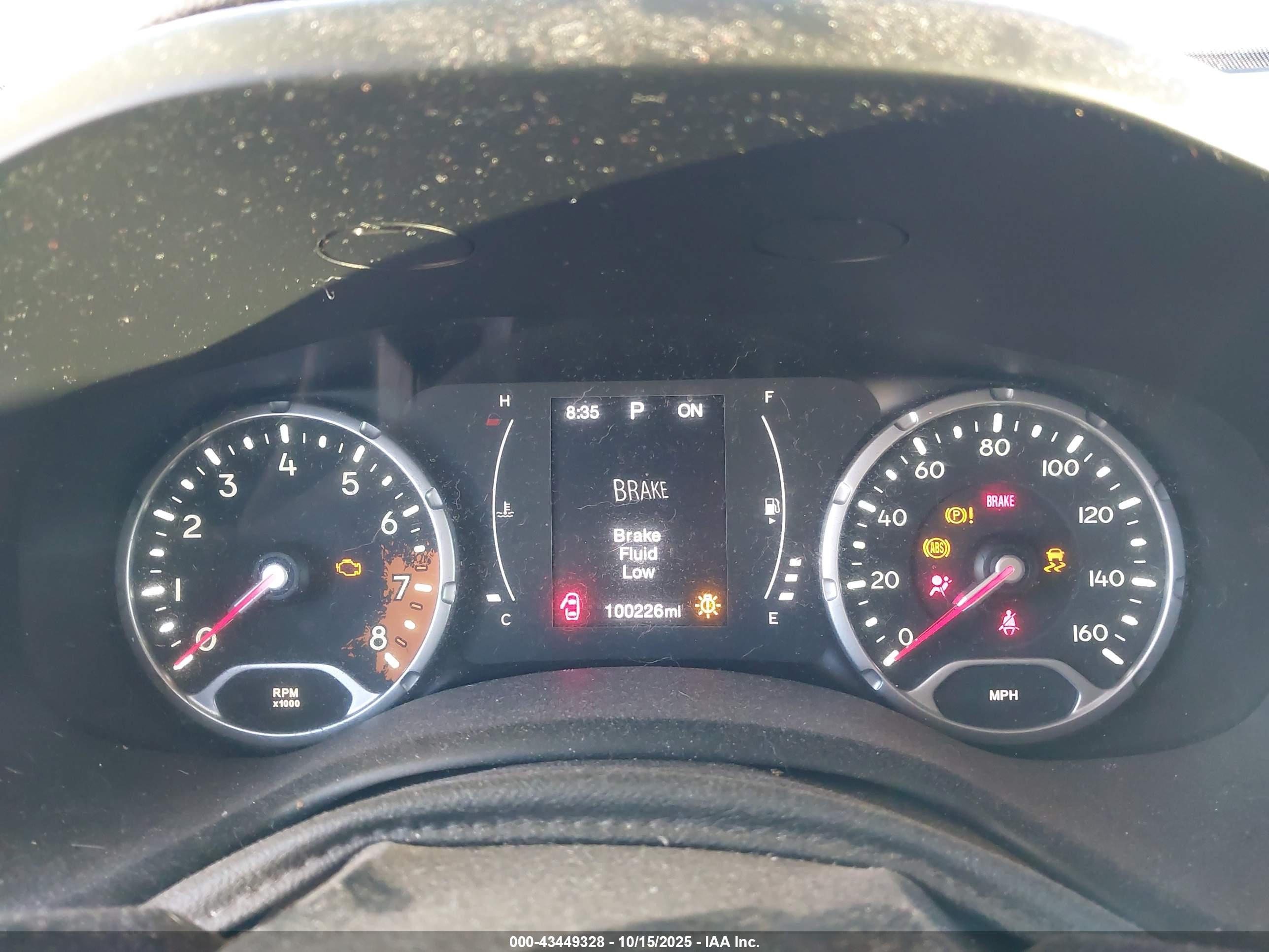 JEEP RENEGADE image 7