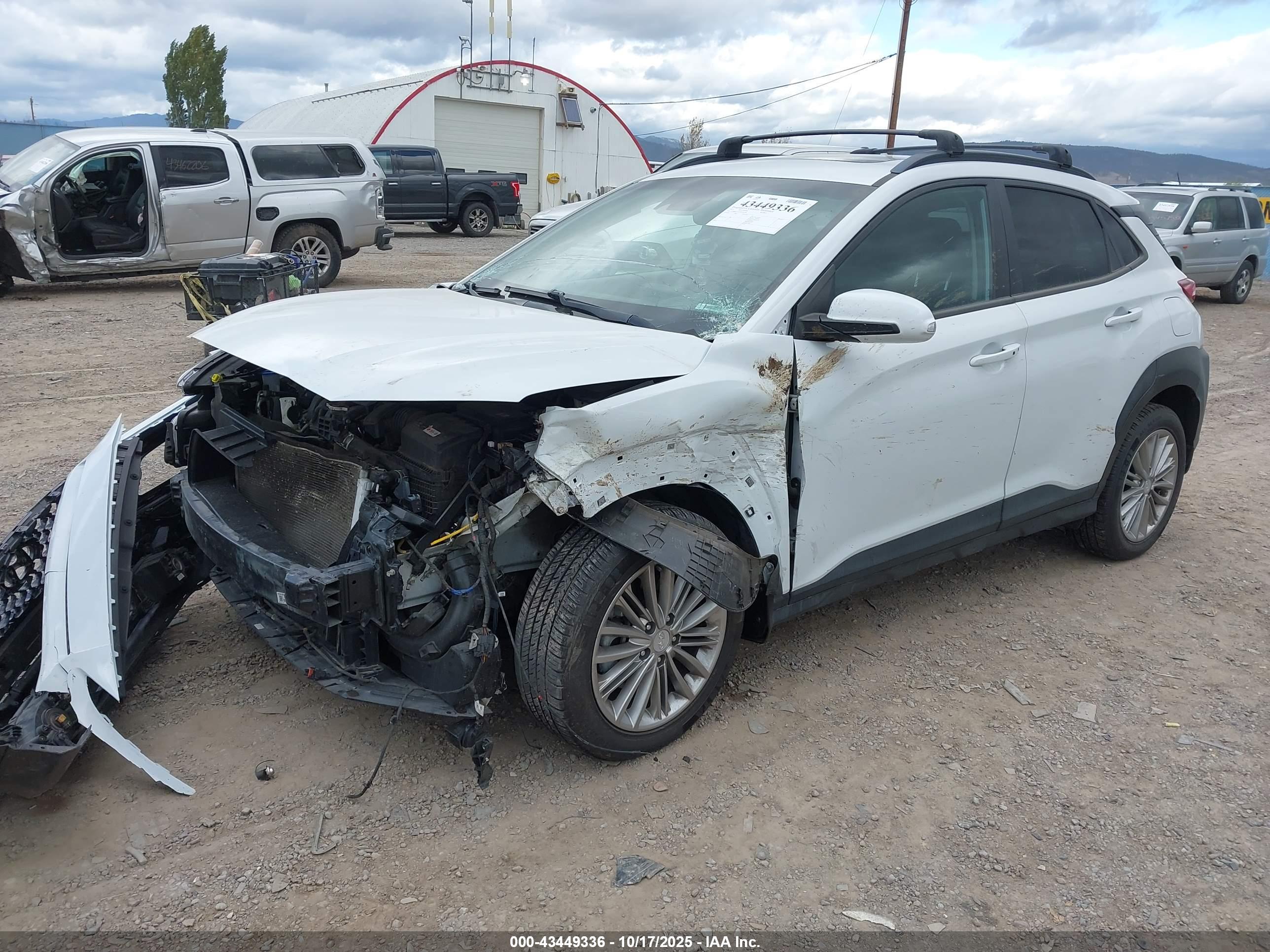 HYUNDAI KONA image 2