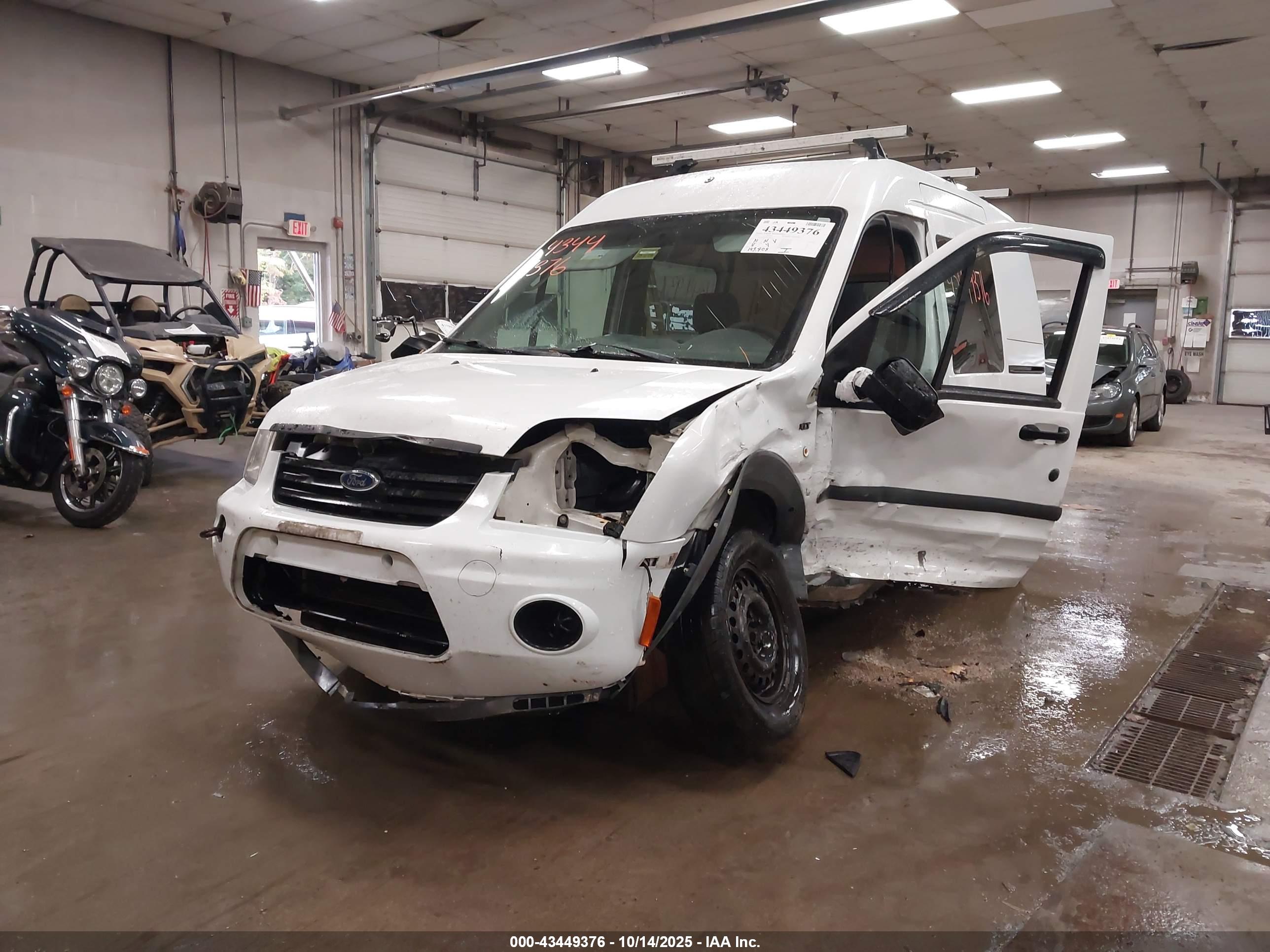 FORD TRANSIT image 2