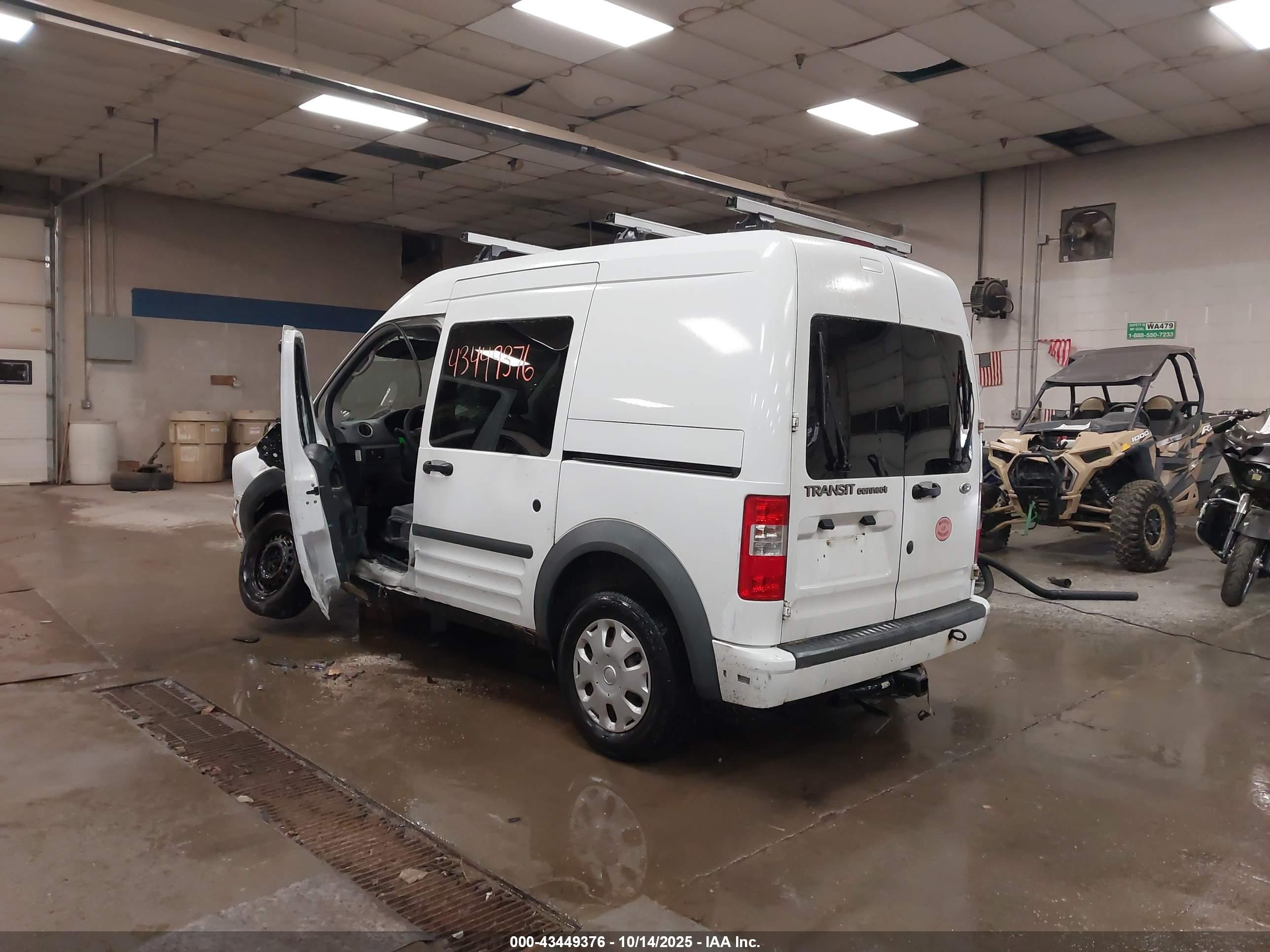 FORD TRANSIT image 3