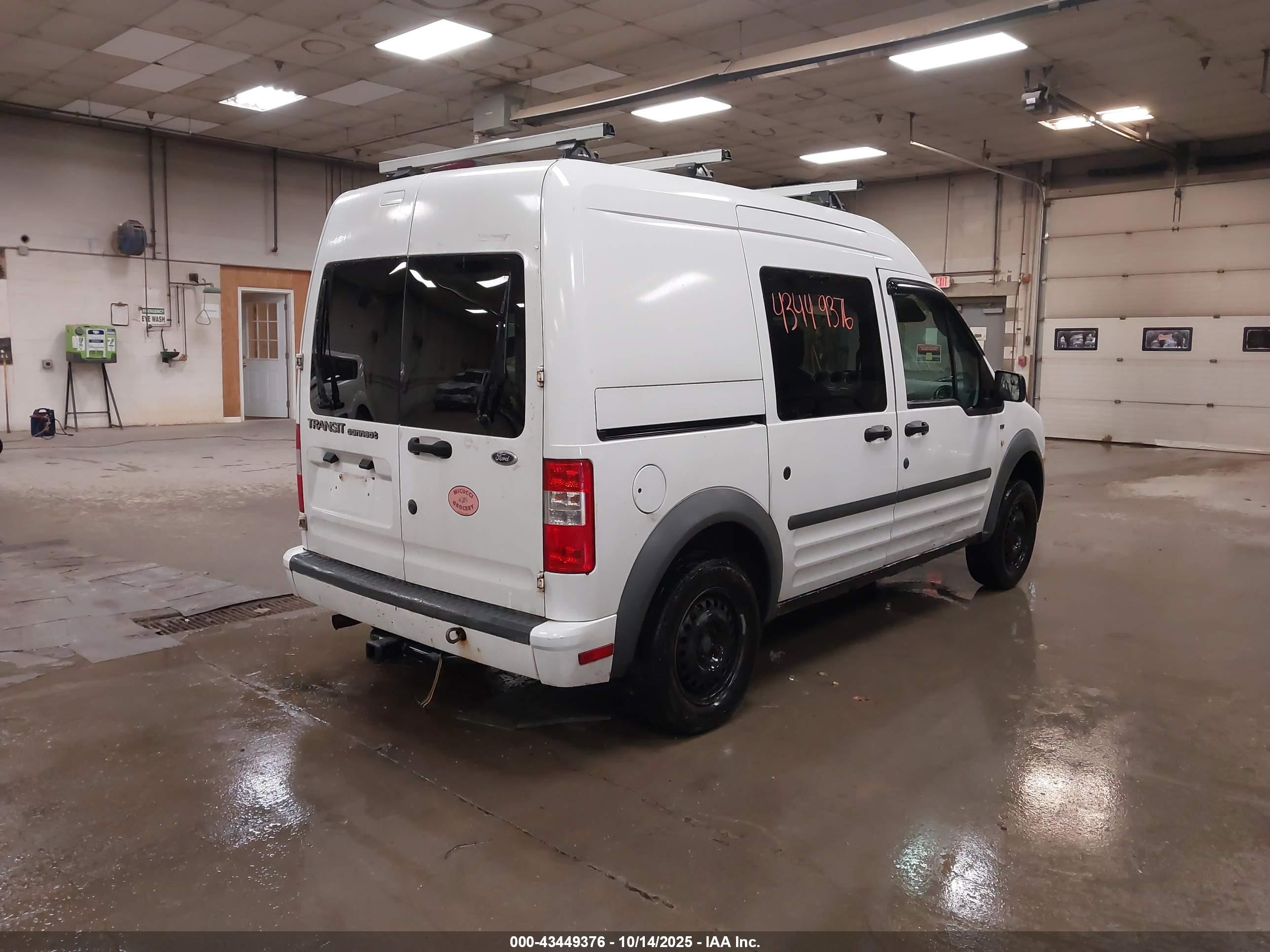 FORD TRANSIT image 4
