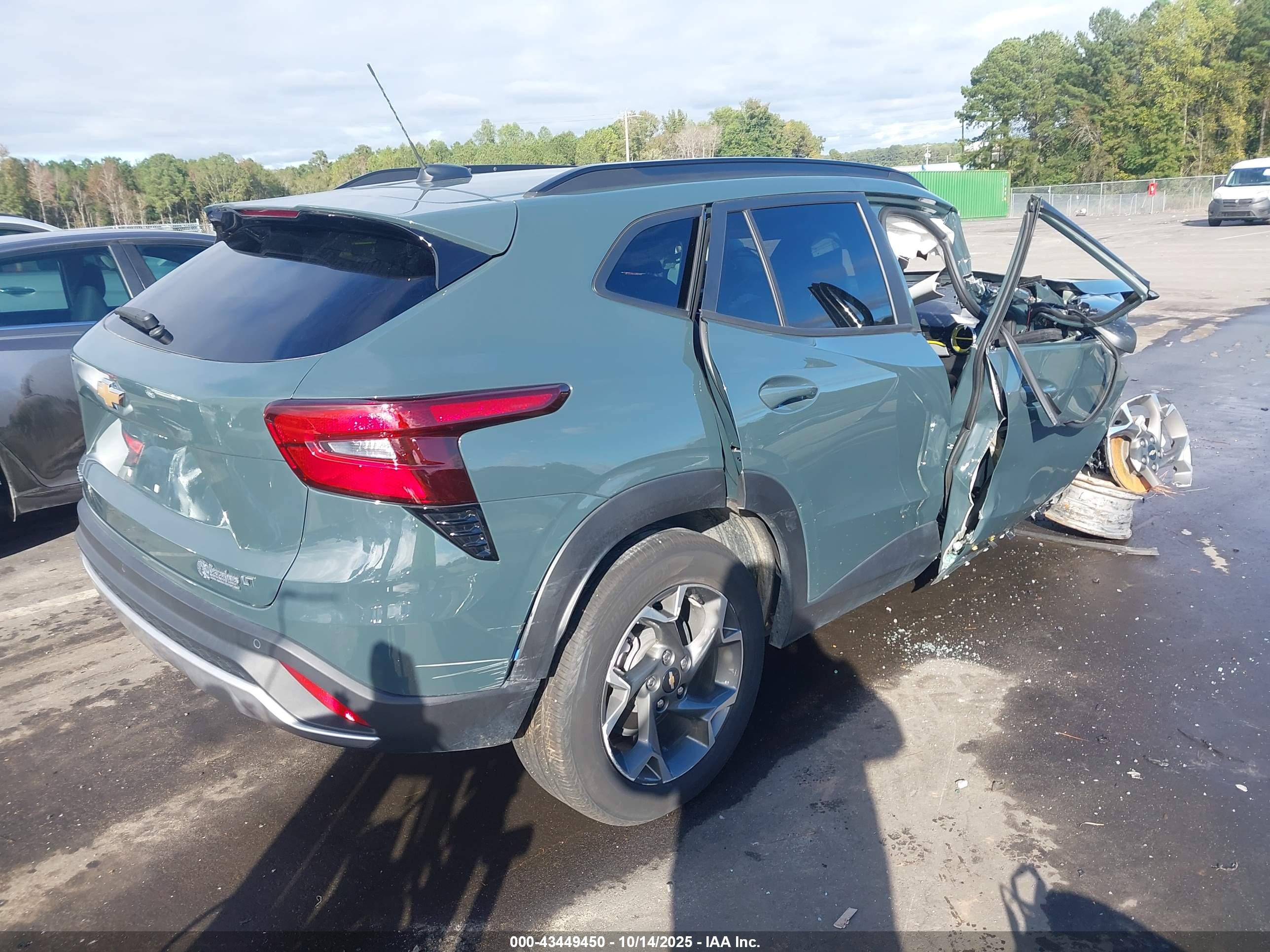 CHEVROLET TRAX image 4