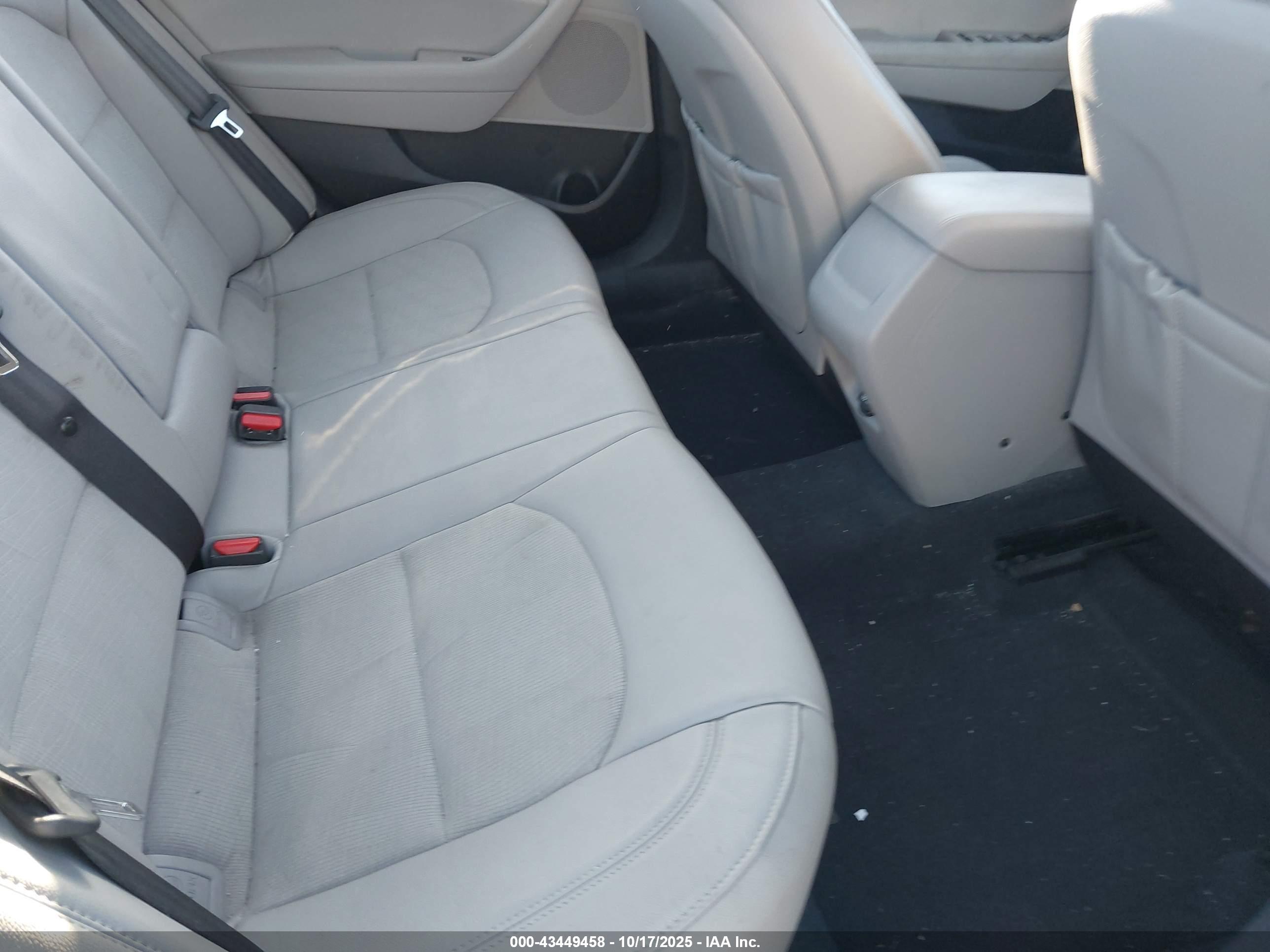 HYUNDAI SONATA image 8