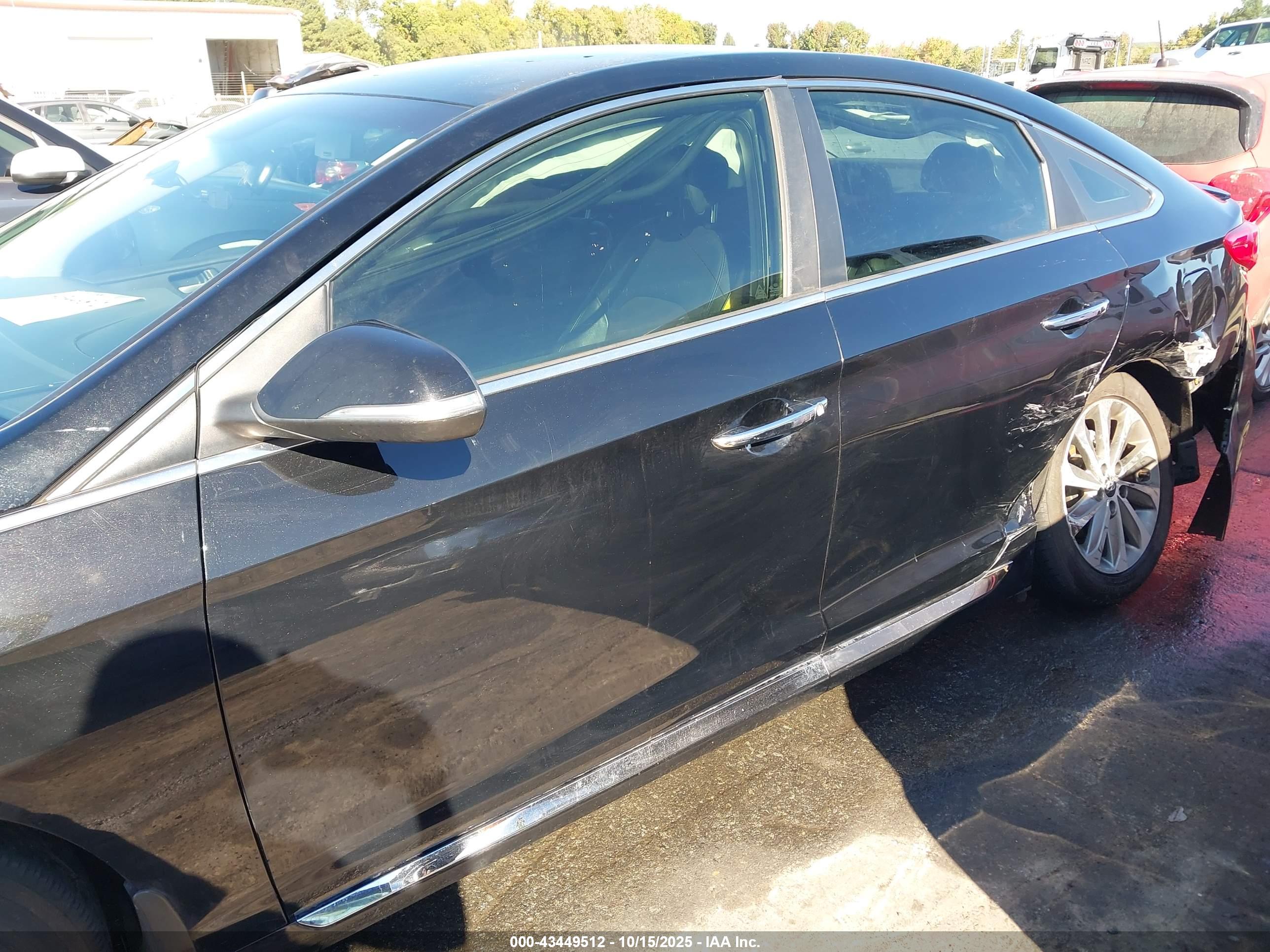 HYUNDAI SONATA image 6
