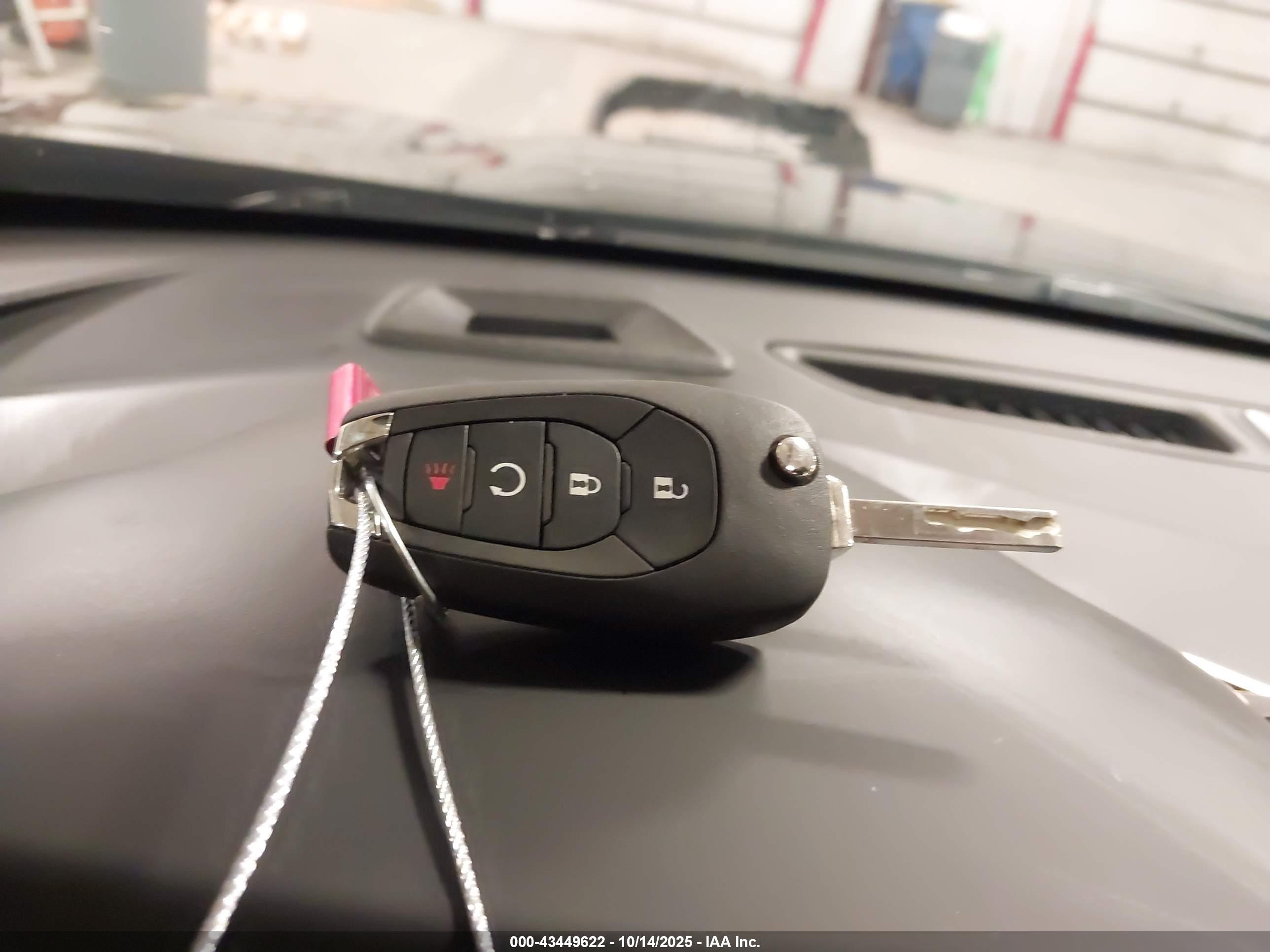 CHEVROLET TRAX image 11