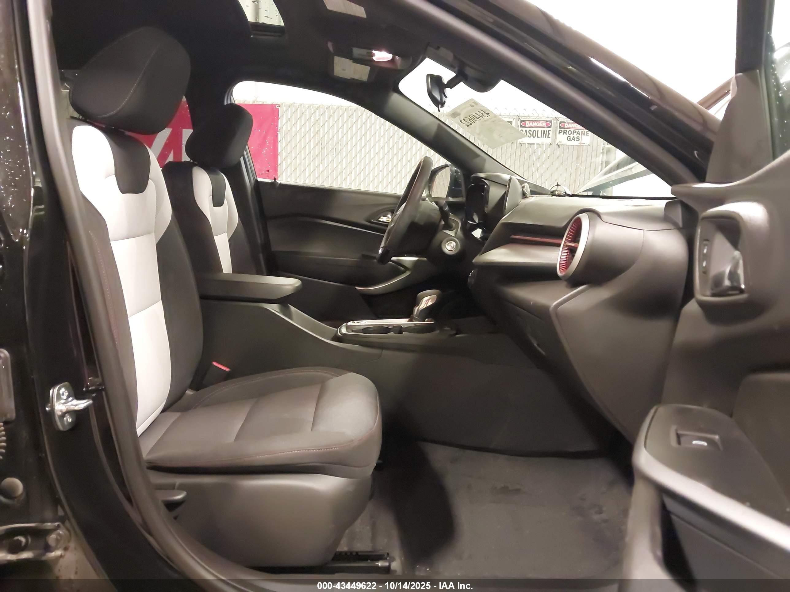 CHEVROLET TRAX image 5