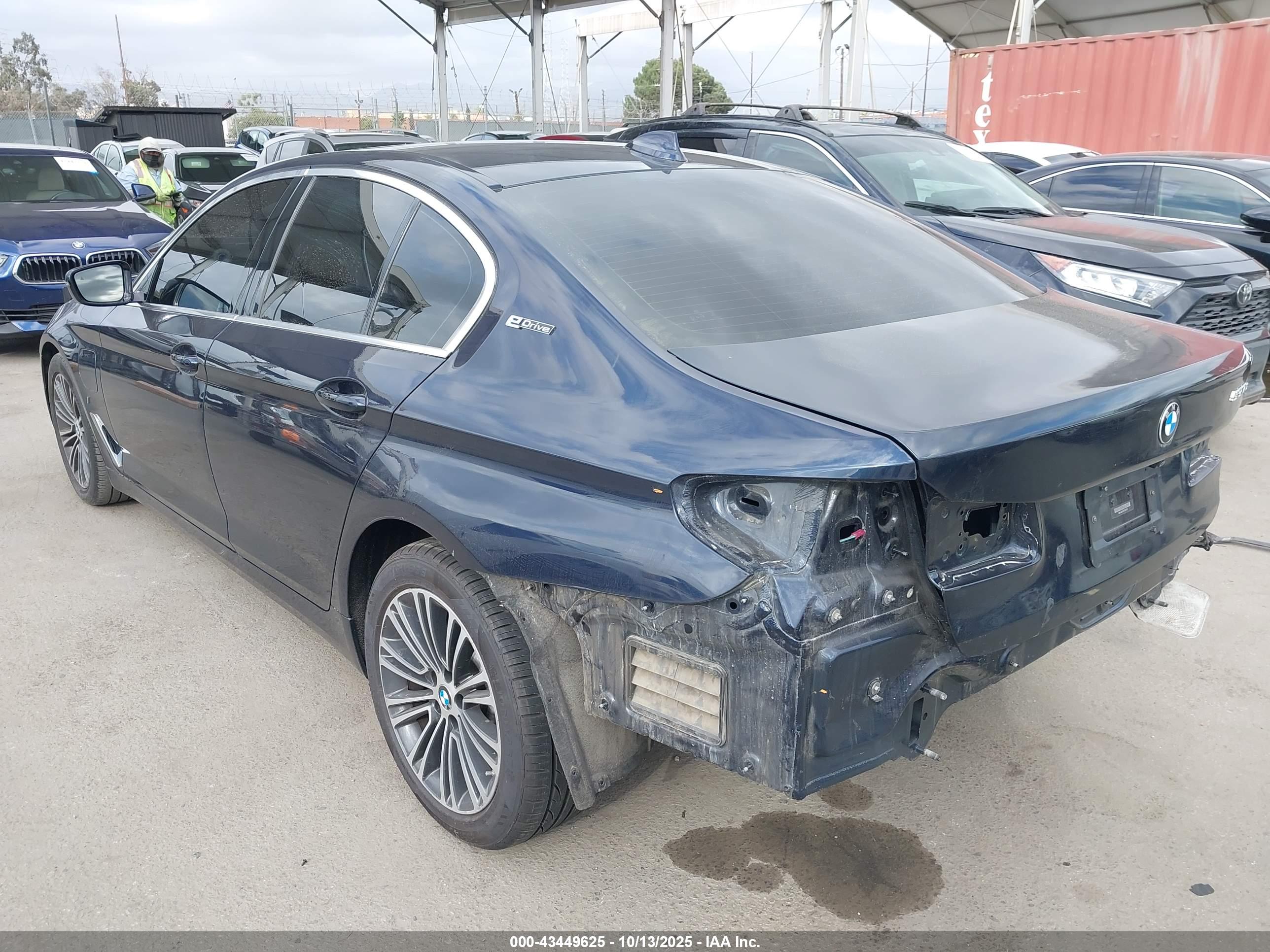 BMW 530E image 3