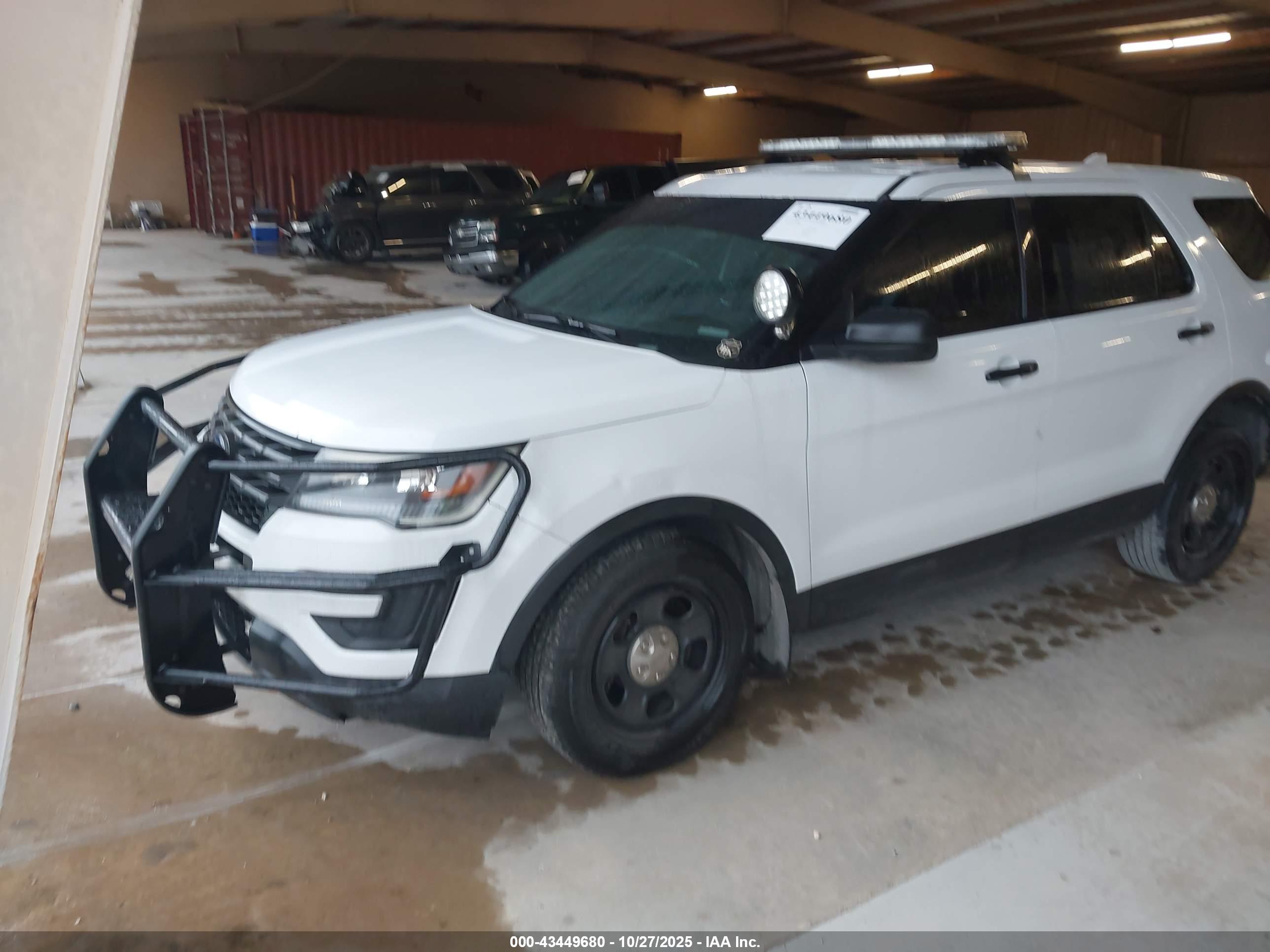 FORD UTILITY image 2
