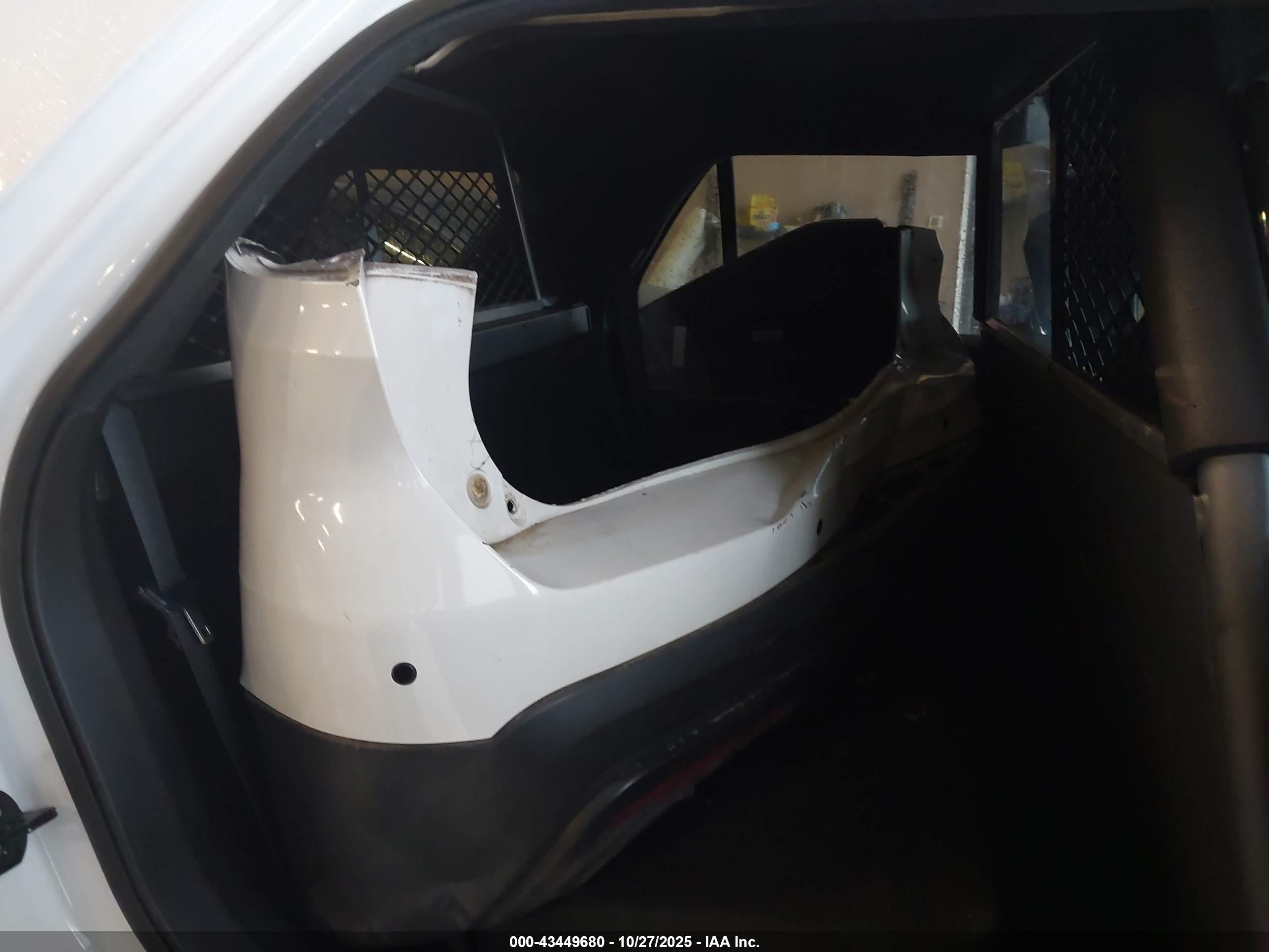 FORD UTILITY image 8