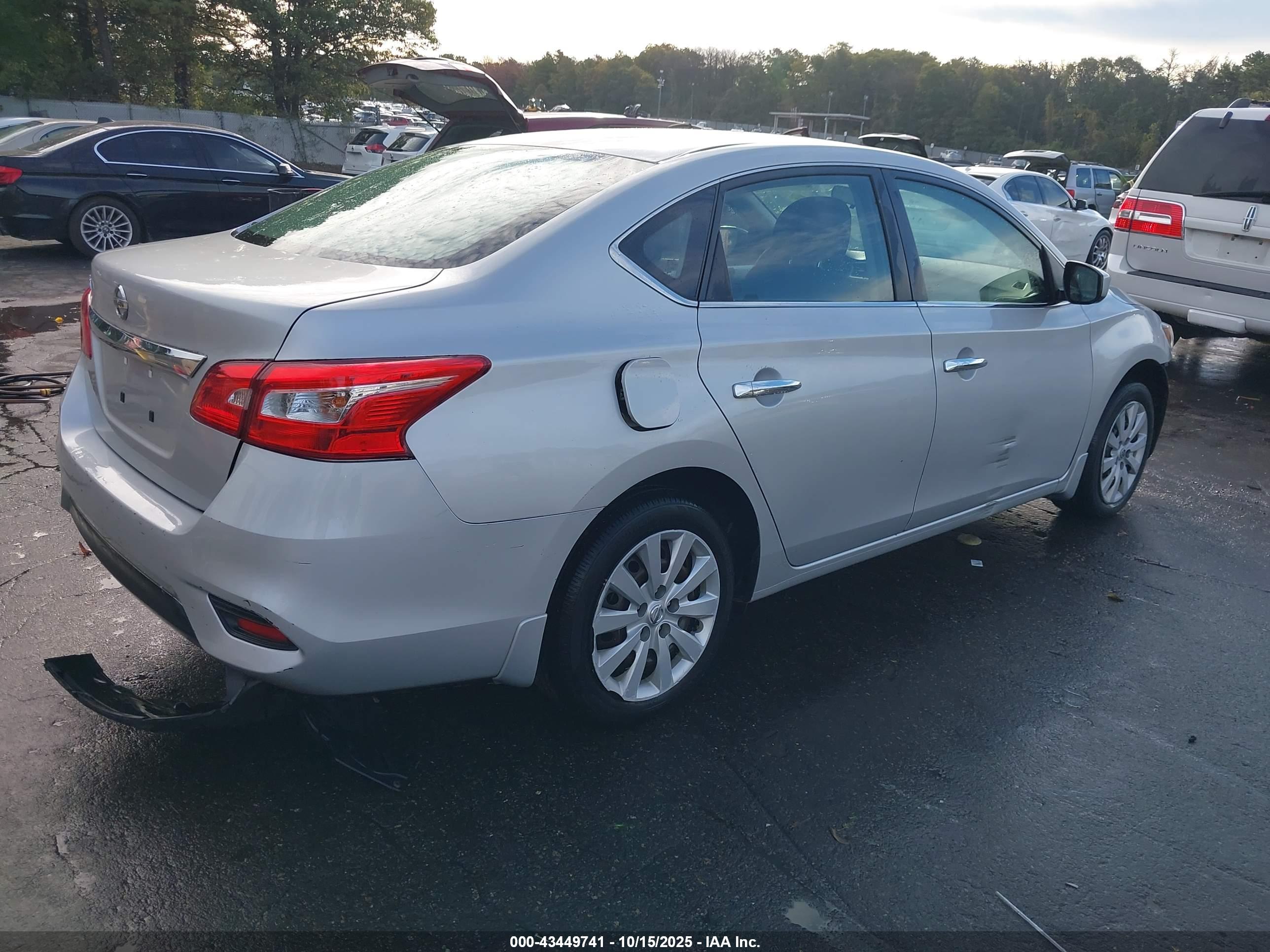NISSAN SENTRA image 4