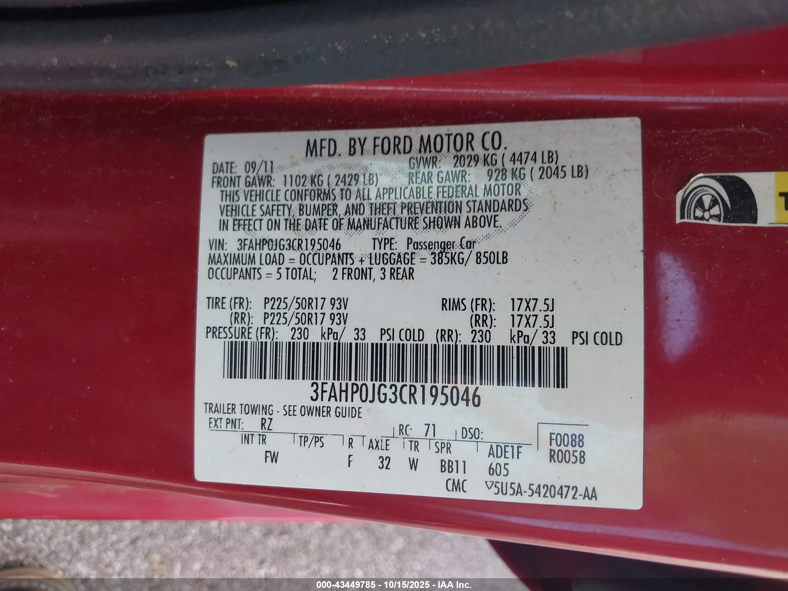 FORD FUSION image 9