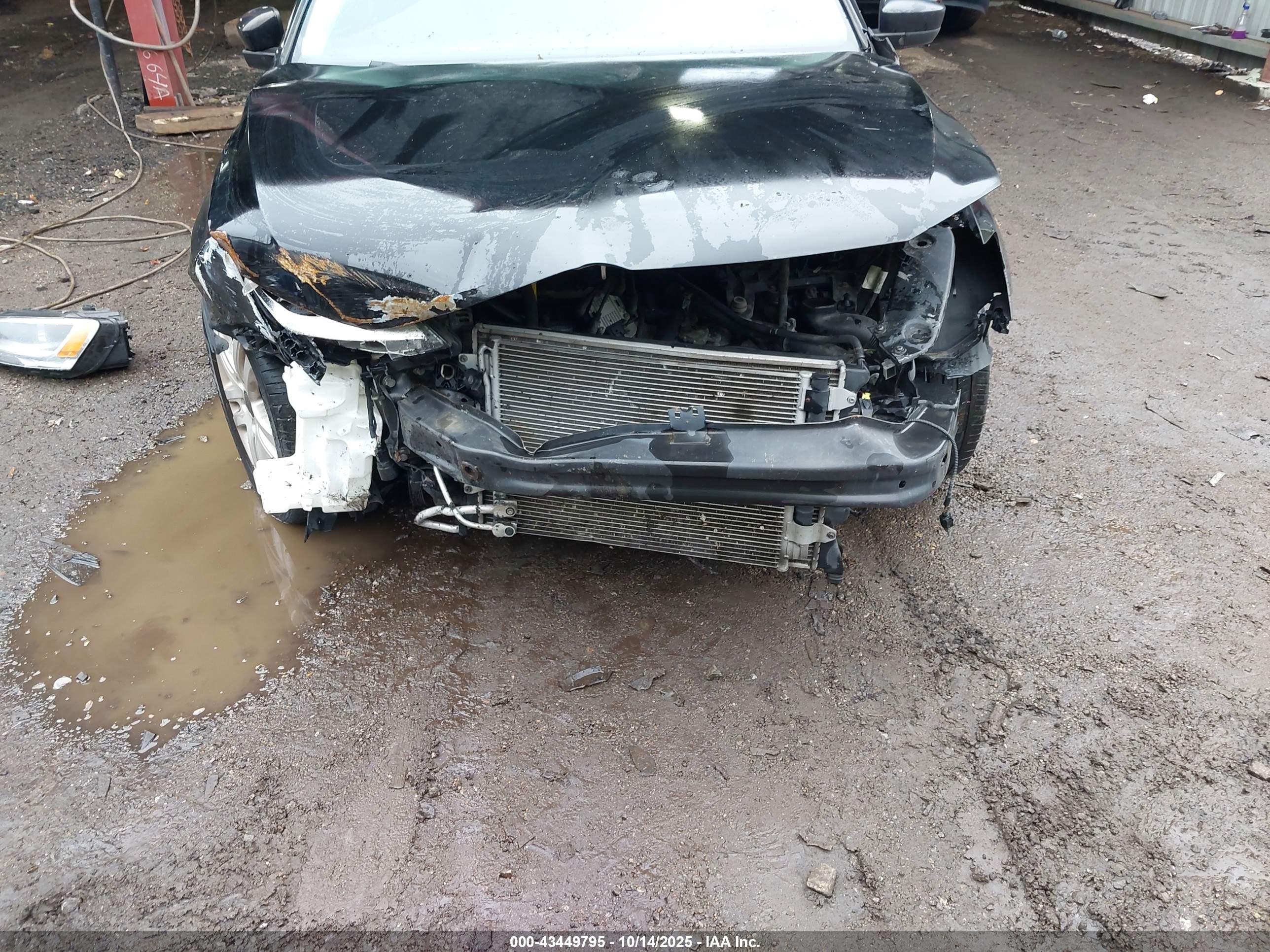 VOLKSWAGEN JETTA image 6