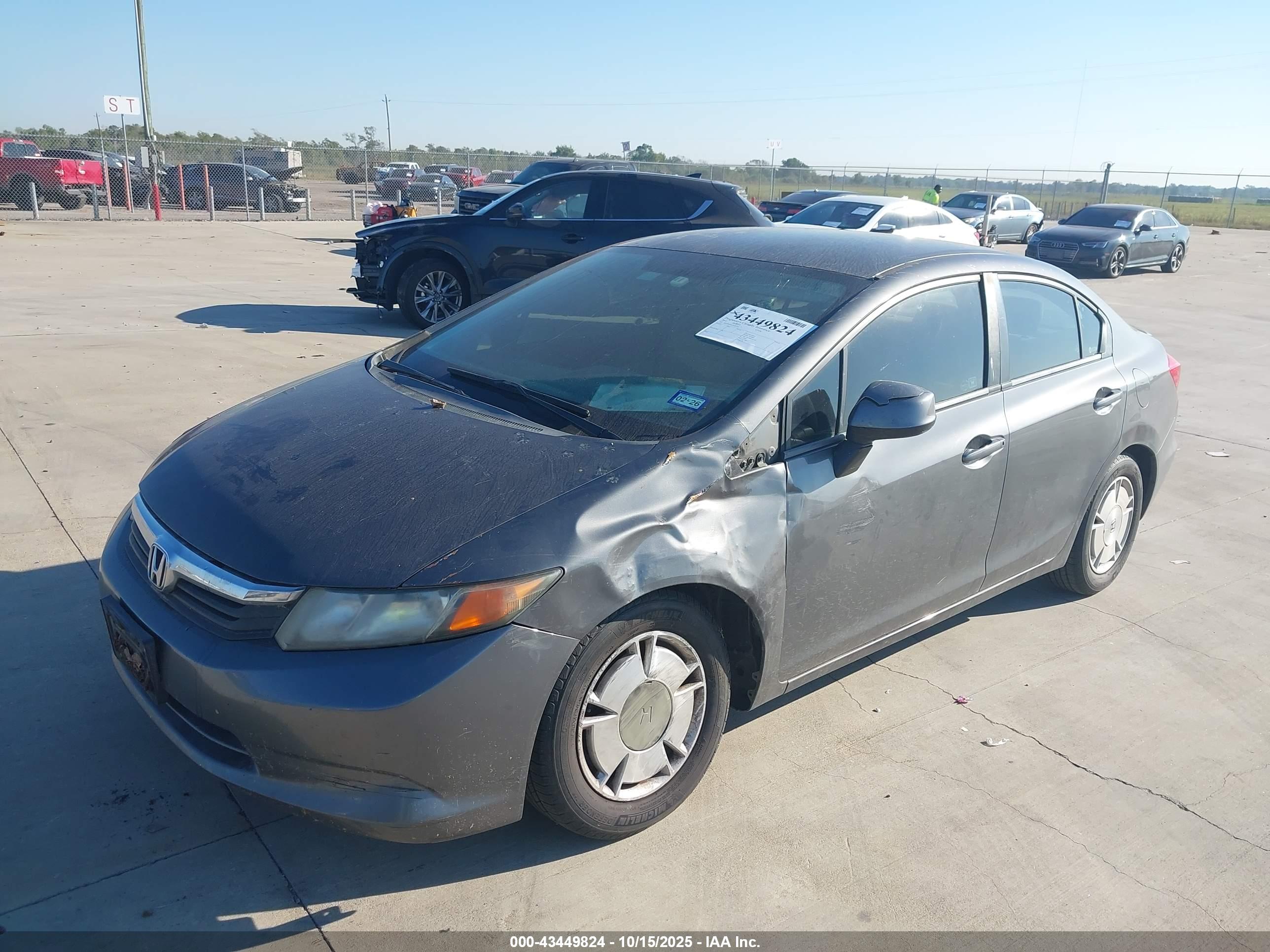 HONDA CIVIC image 2