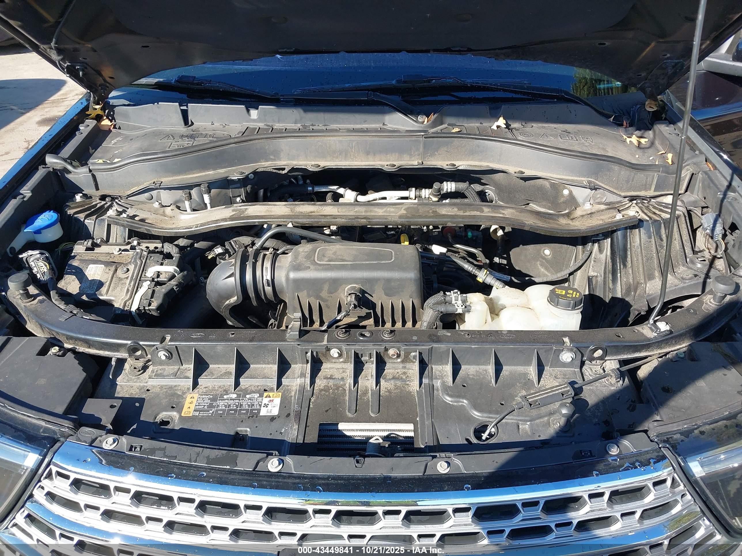 FORD EXPLORER image 10