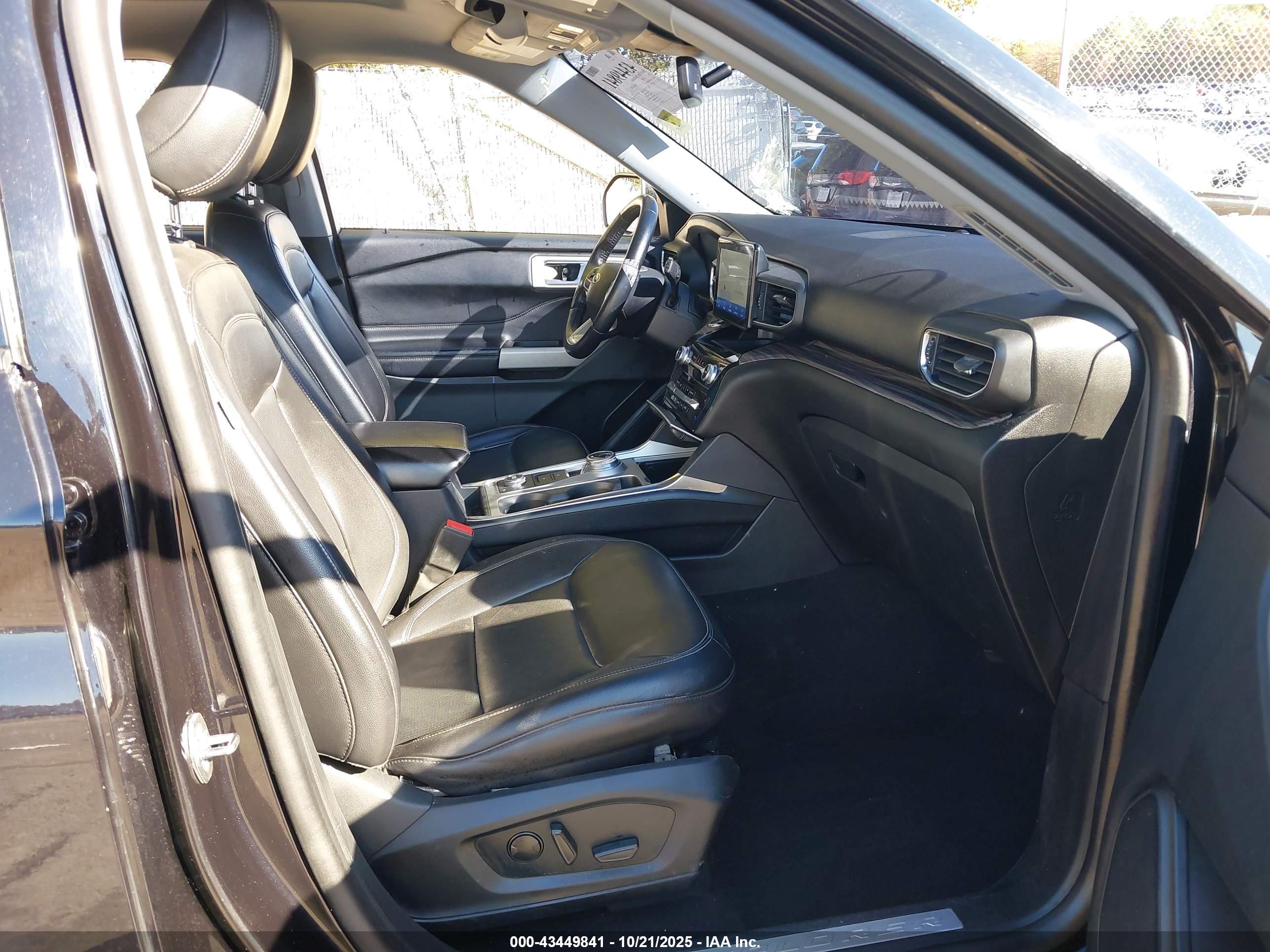 FORD EXPLORER image 5