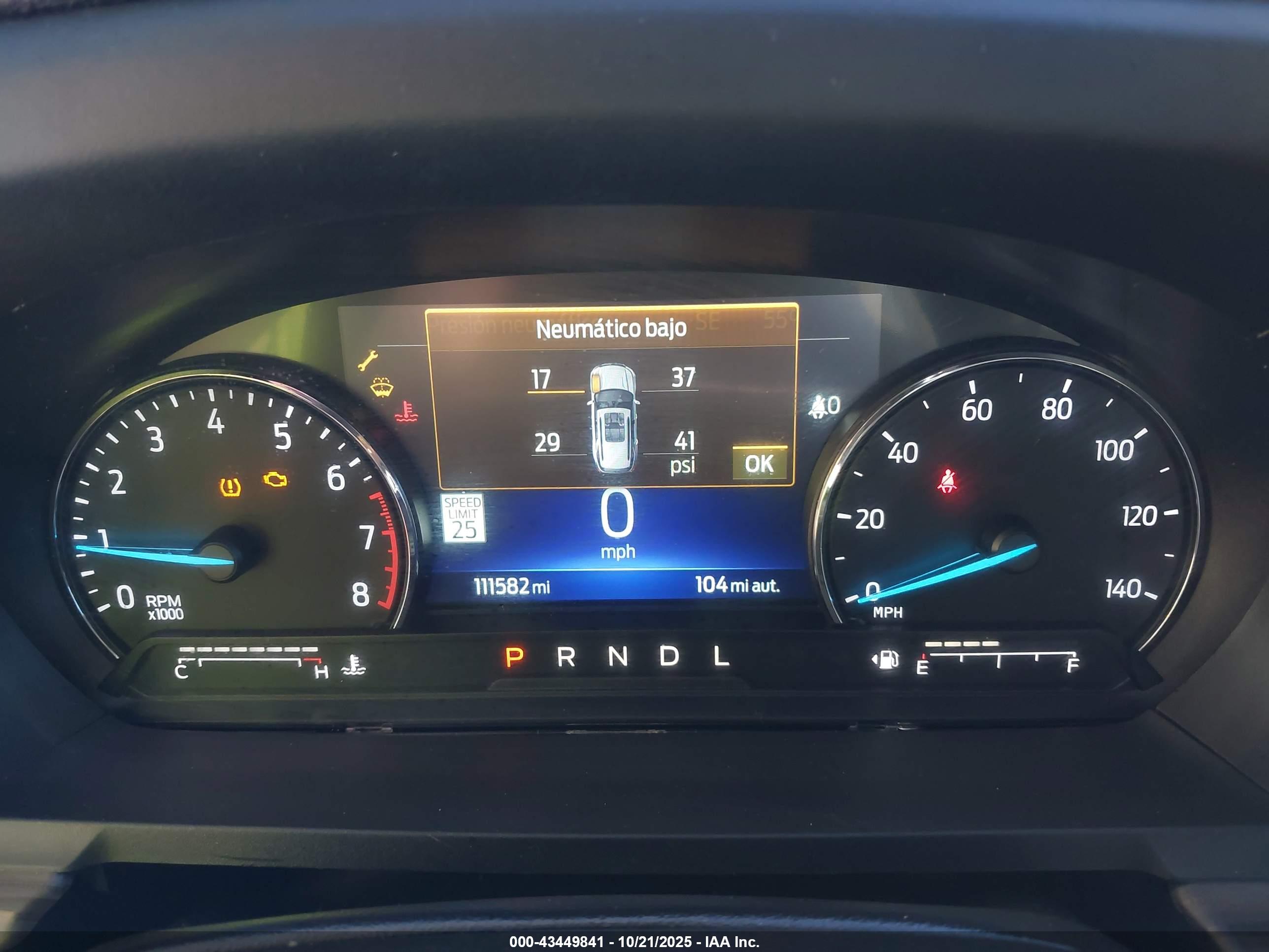 FORD EXPLORER image 7