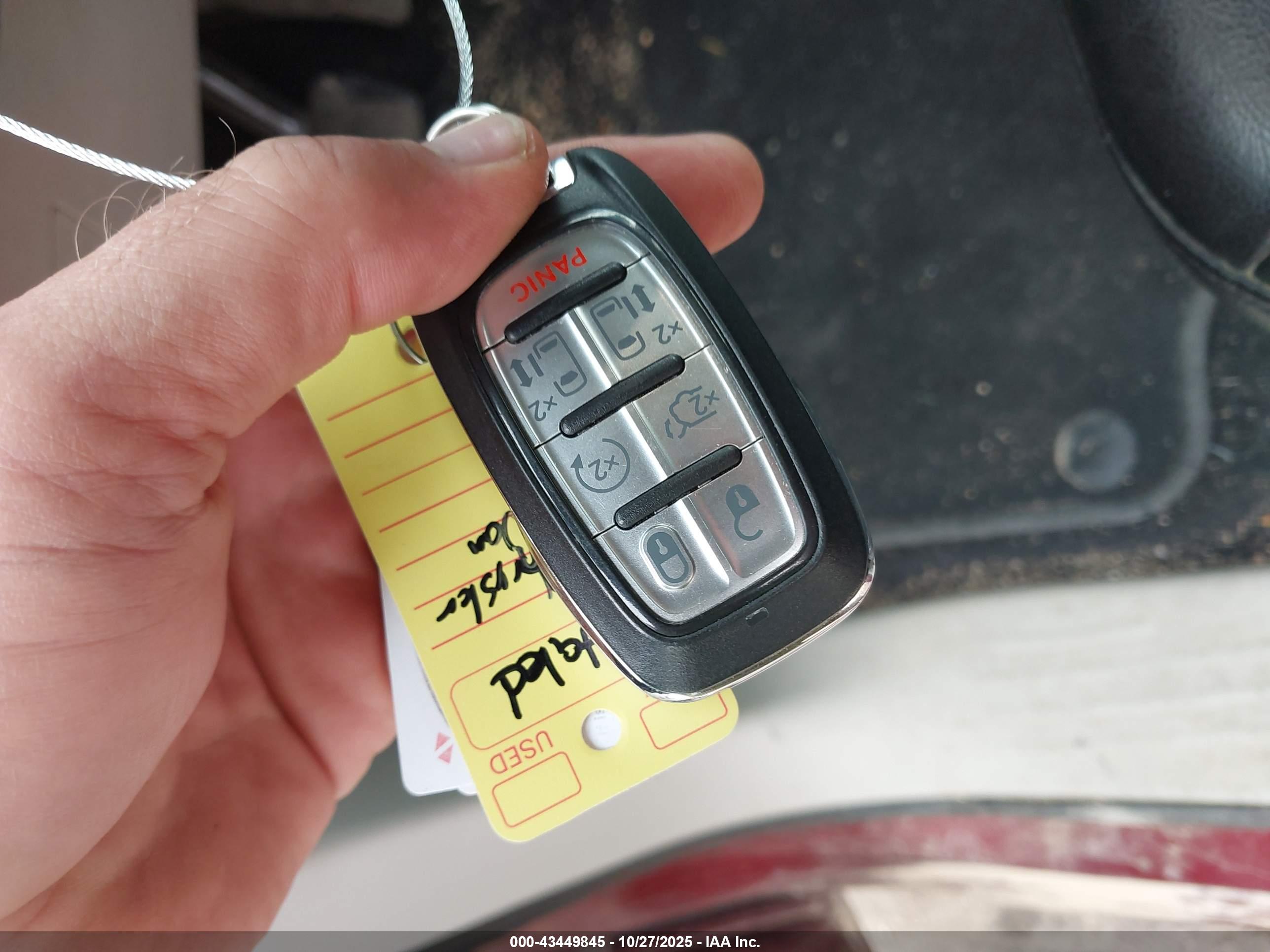 CHRYSLER PACIFICA image 11
