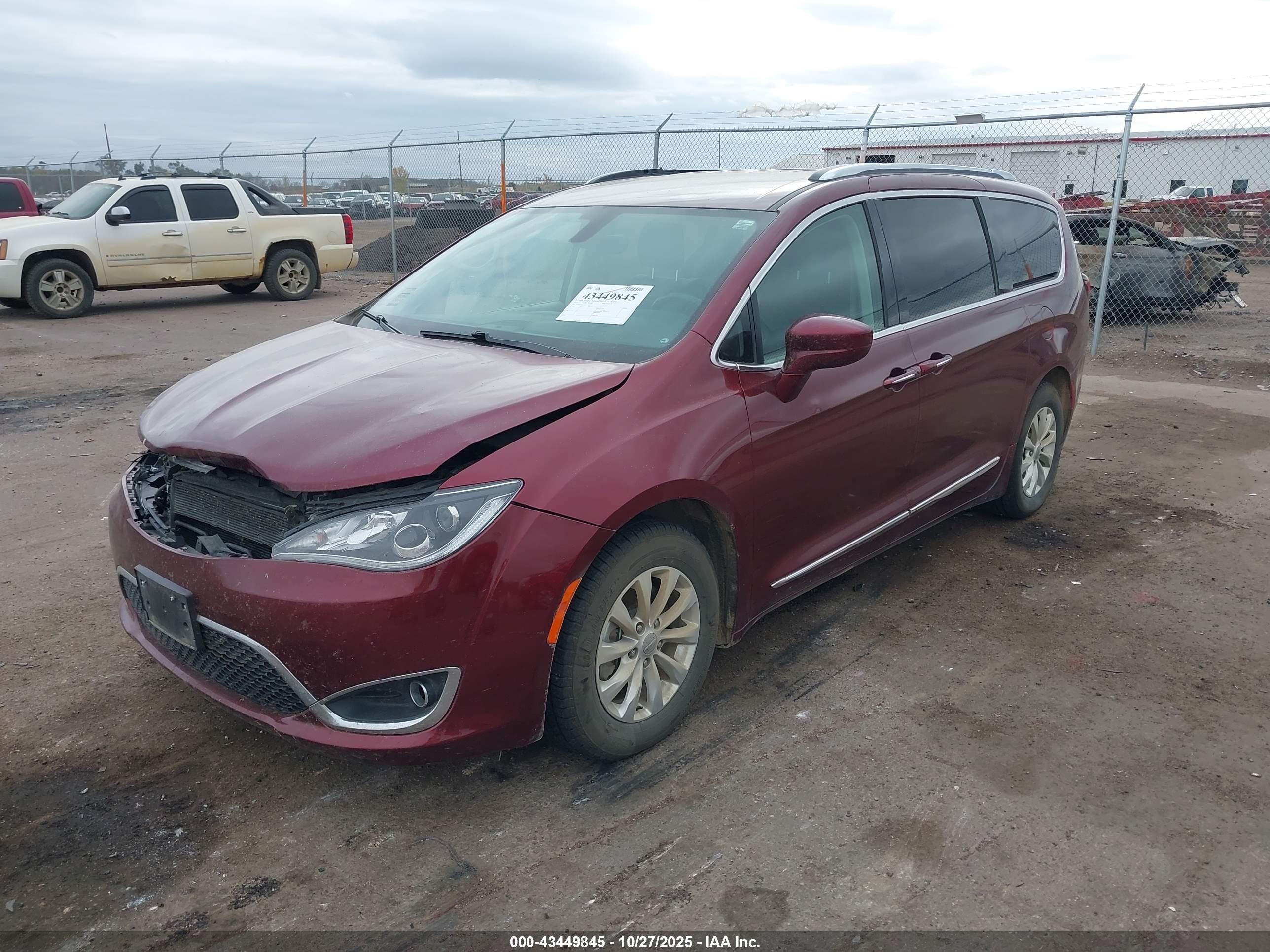 CHRYSLER PACIFICA image 2