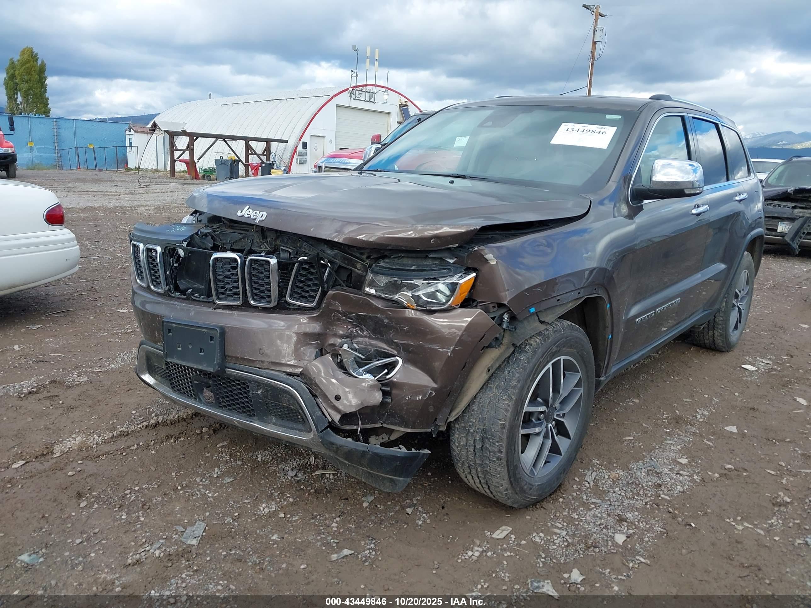 JEEP GRAND image 6