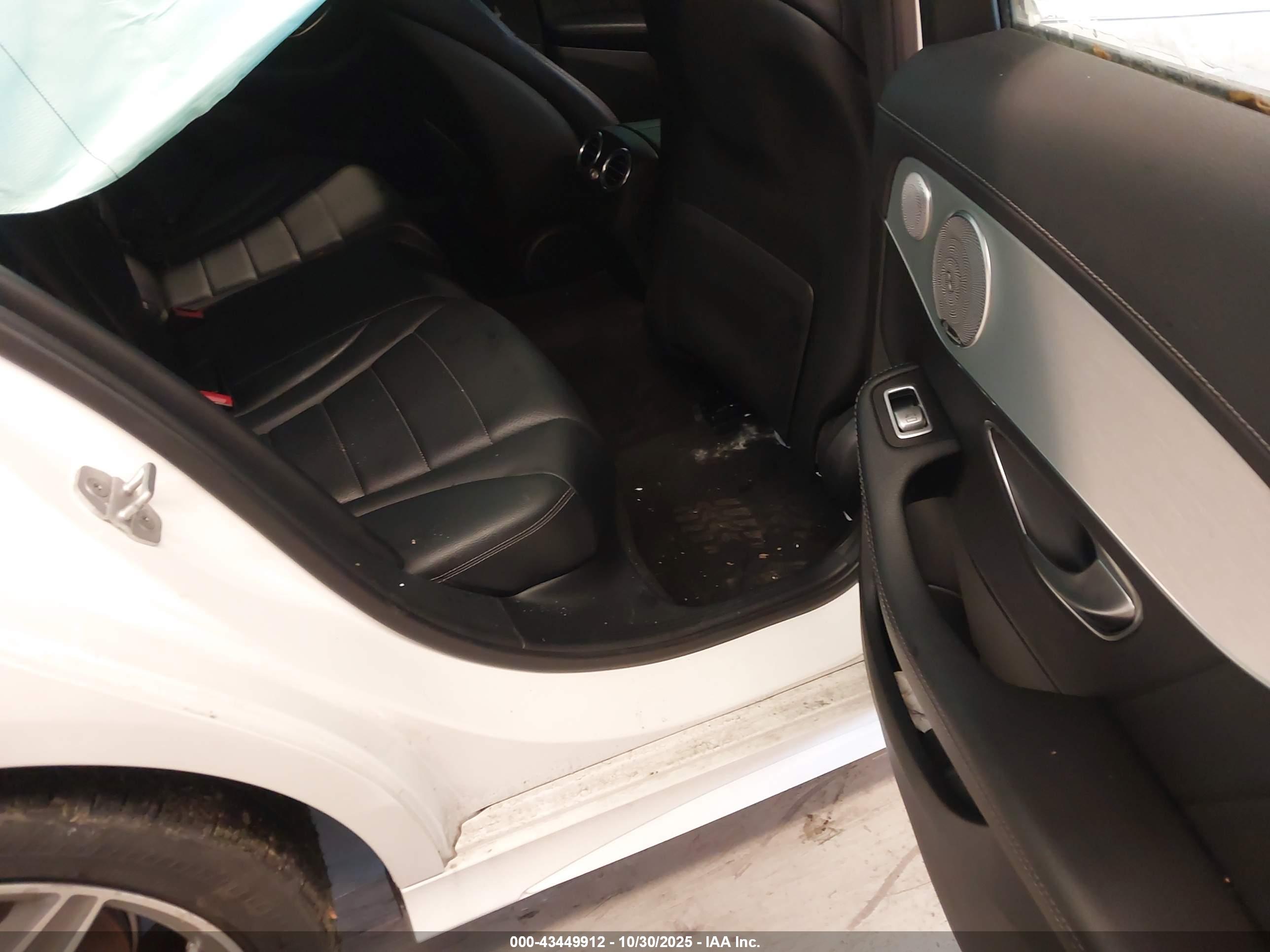 MERCEDES-BENZ C image 8