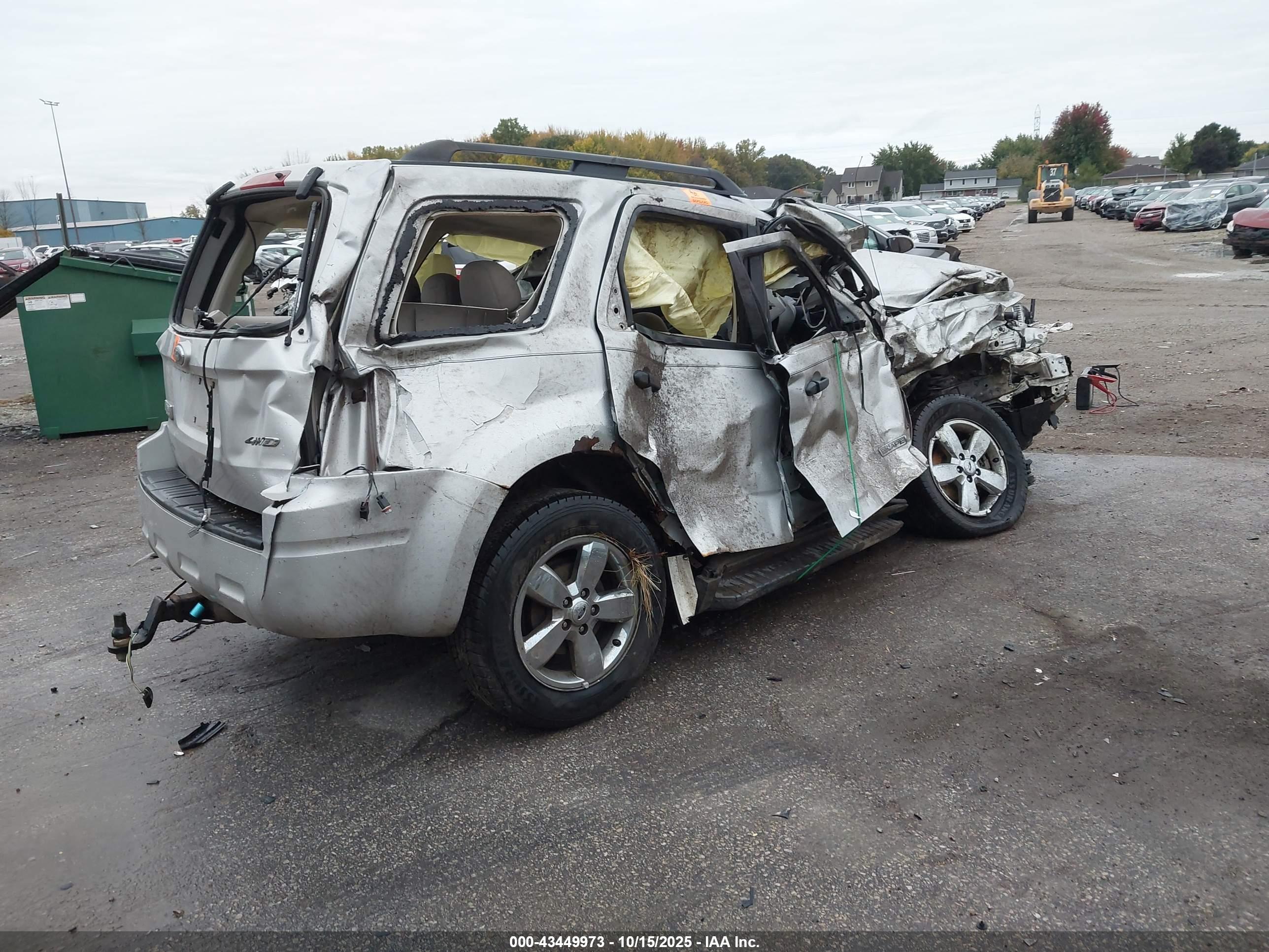 FORD ESCAPE image 4