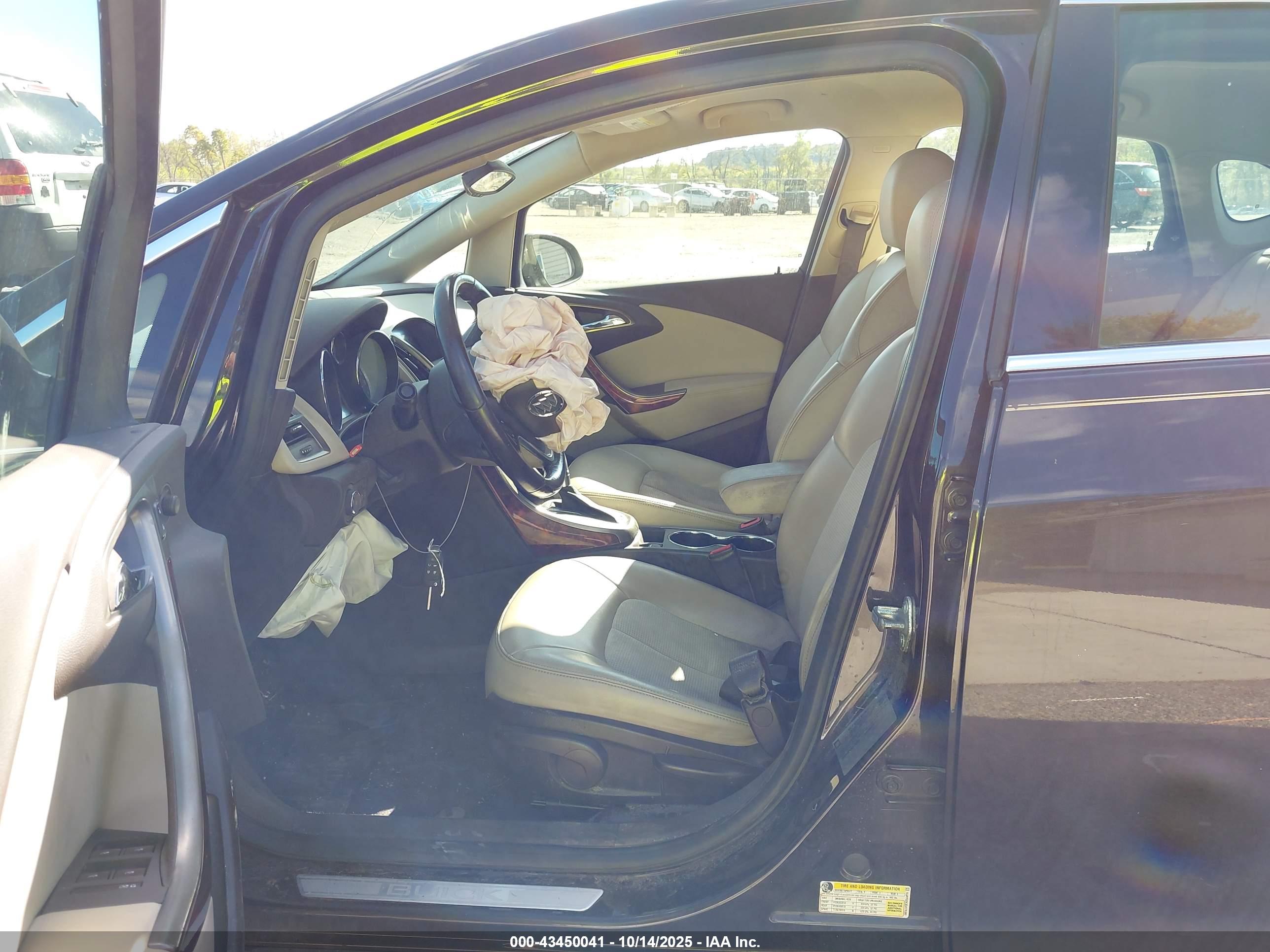 BUICK VERANO image 5