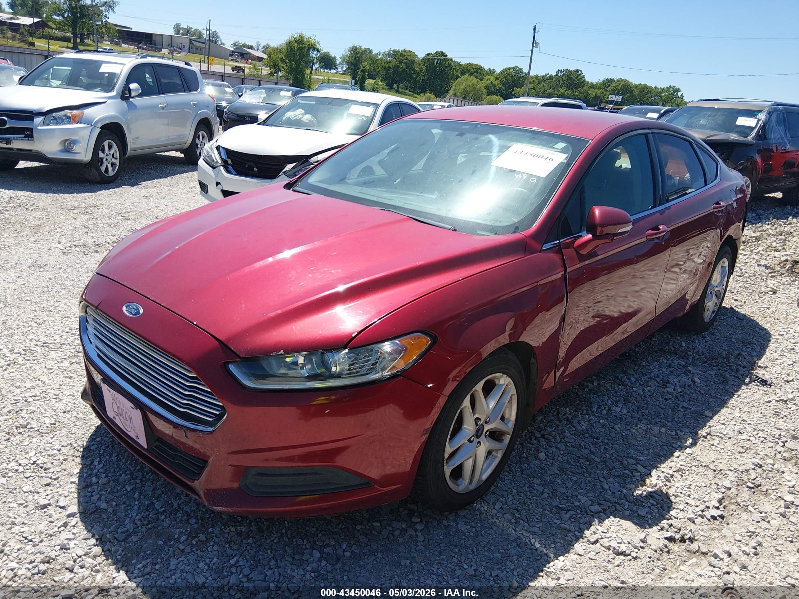 FORD FUSION image 2