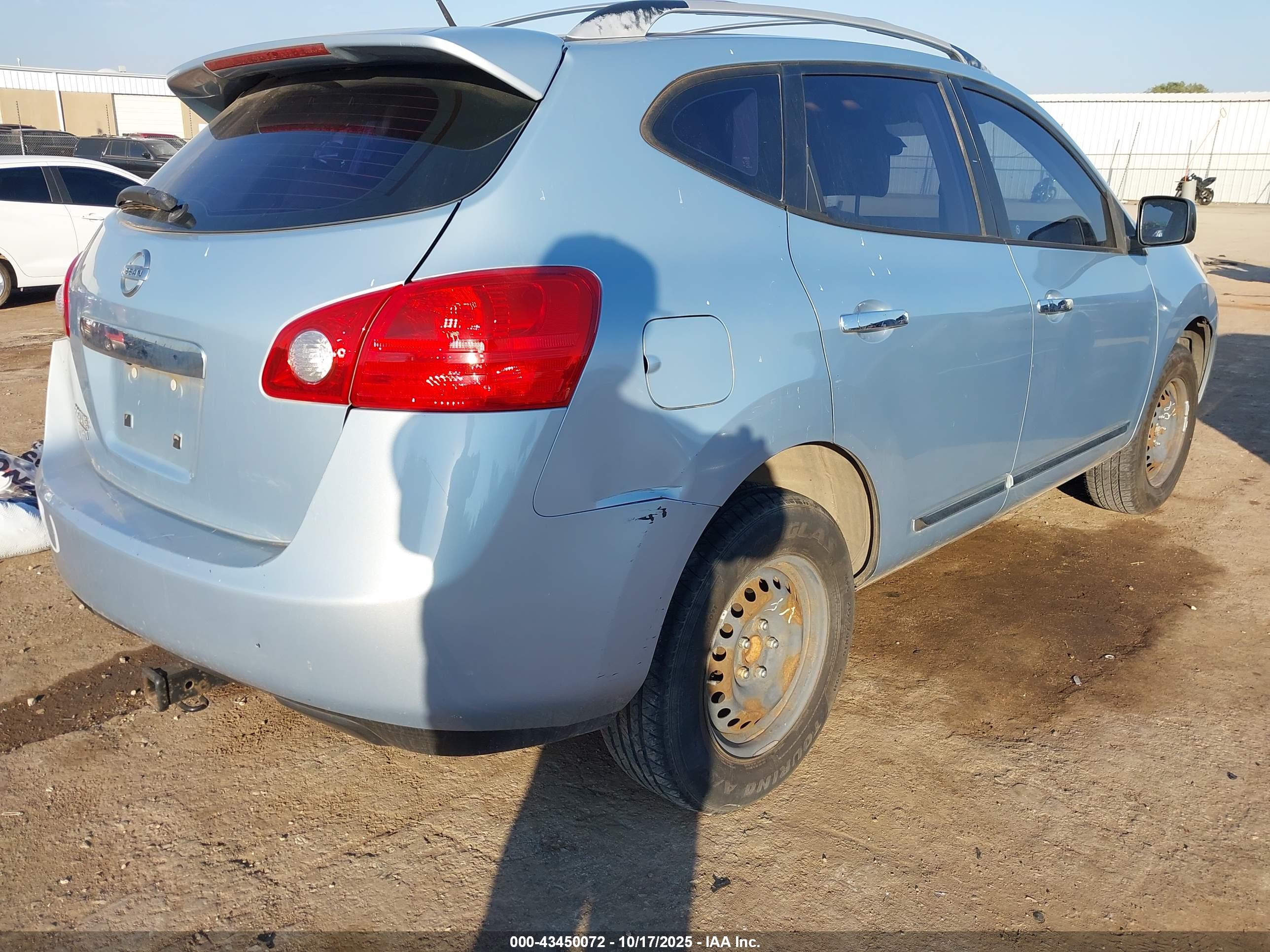 NISSAN ROGUE image 4