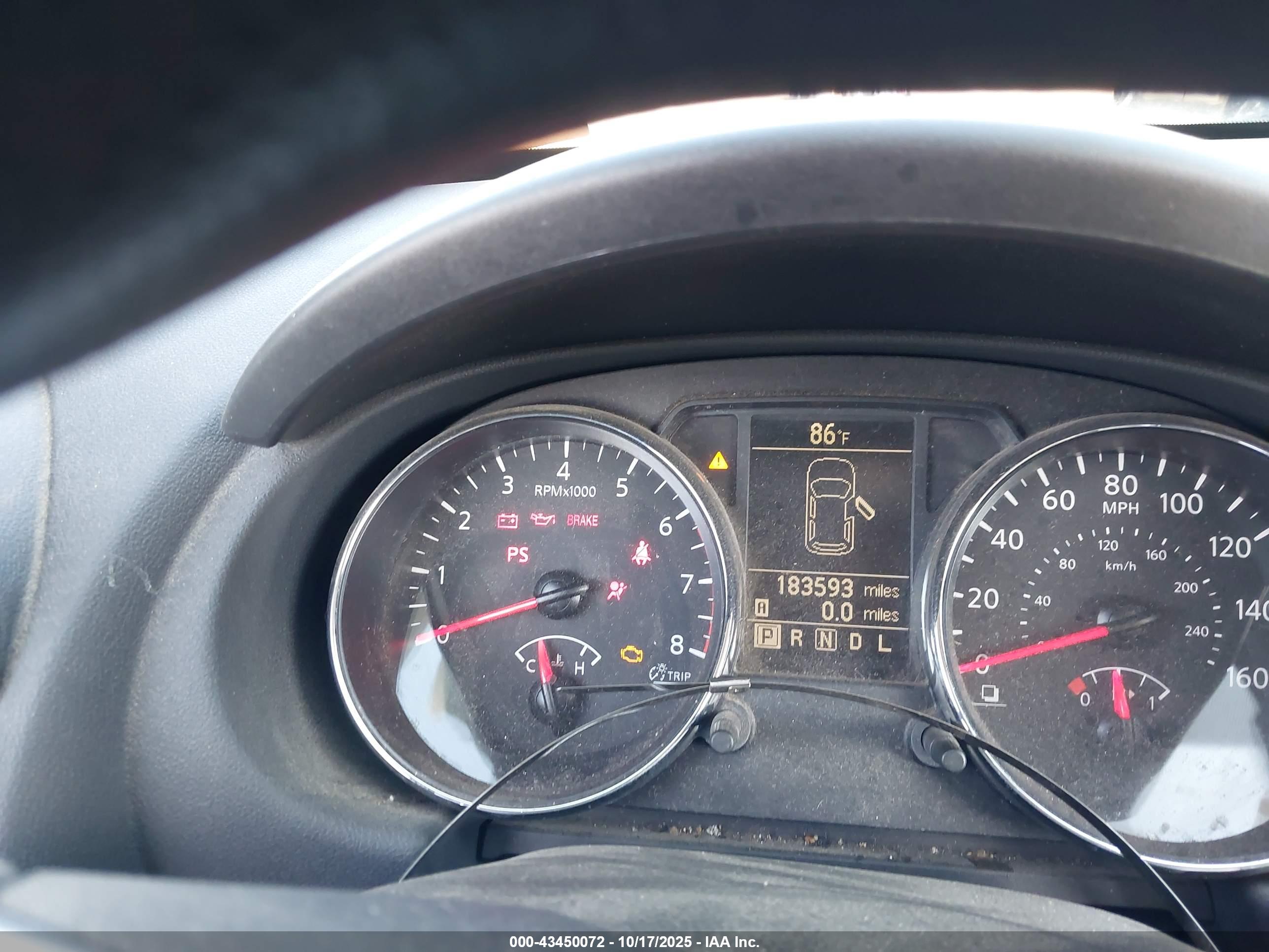 NISSAN ROGUE image 7