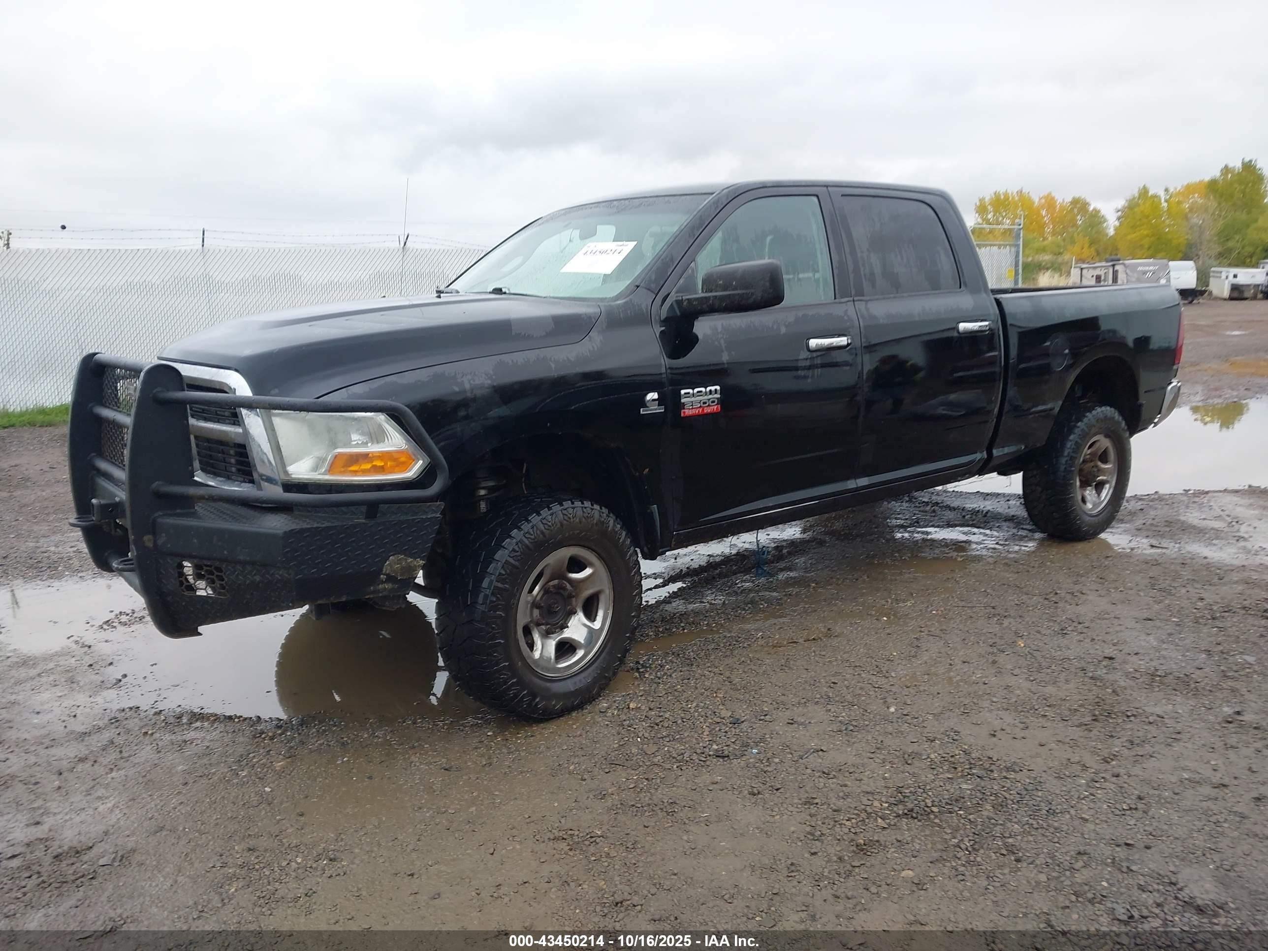 RAM 2500 image 2
