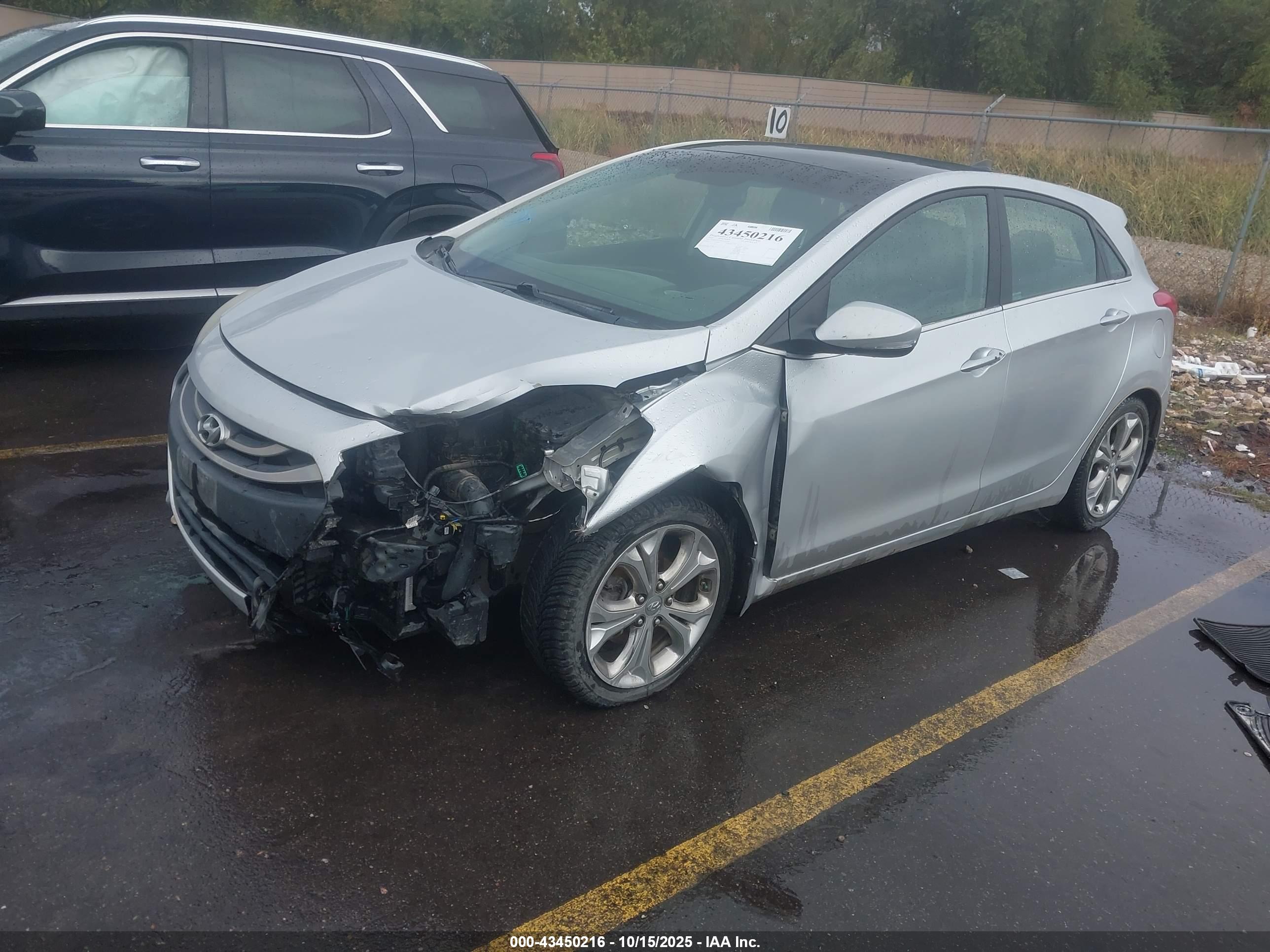 HYUNDAI ELANTRA image 2