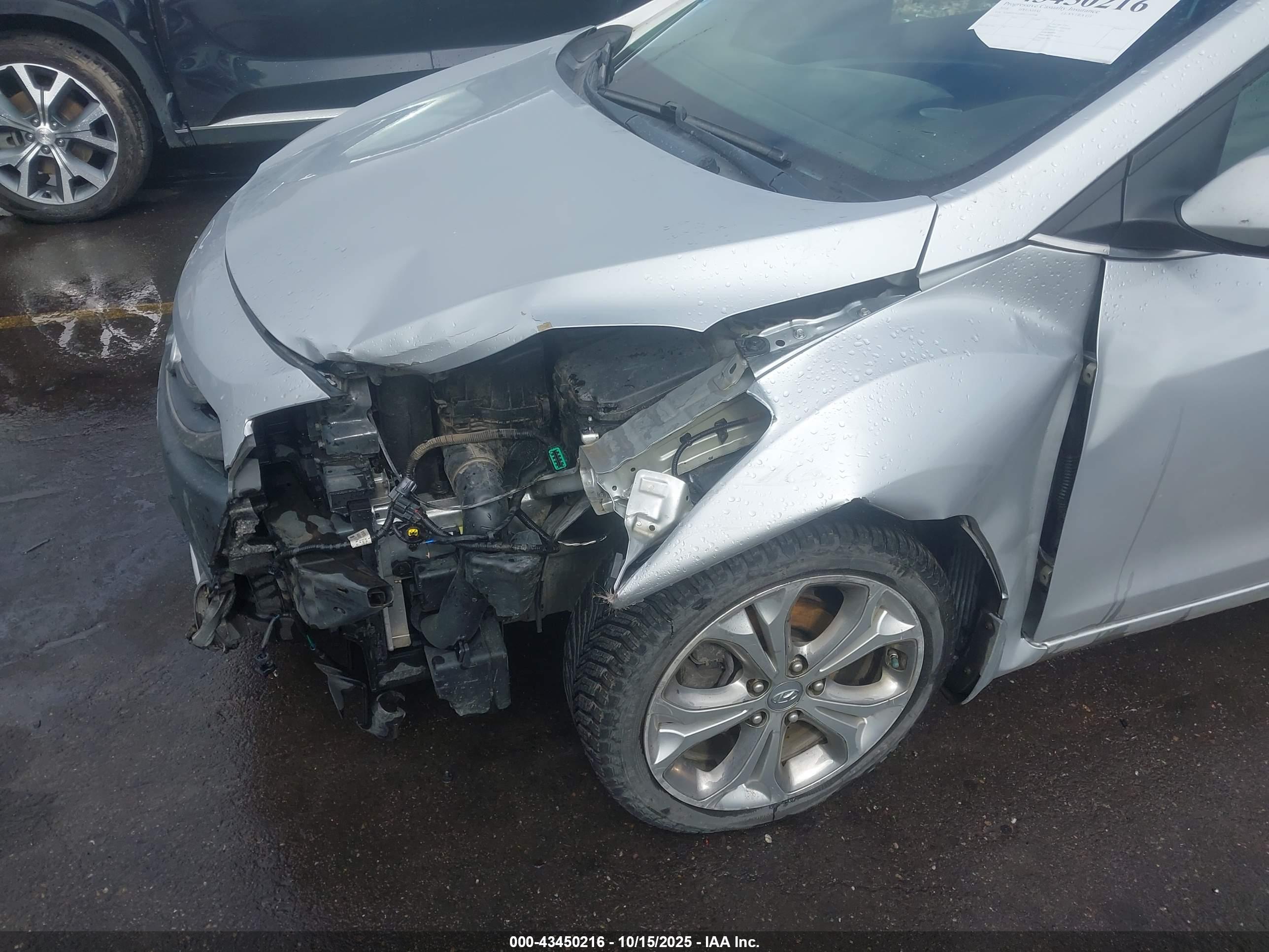 HYUNDAI ELANTRA image 6