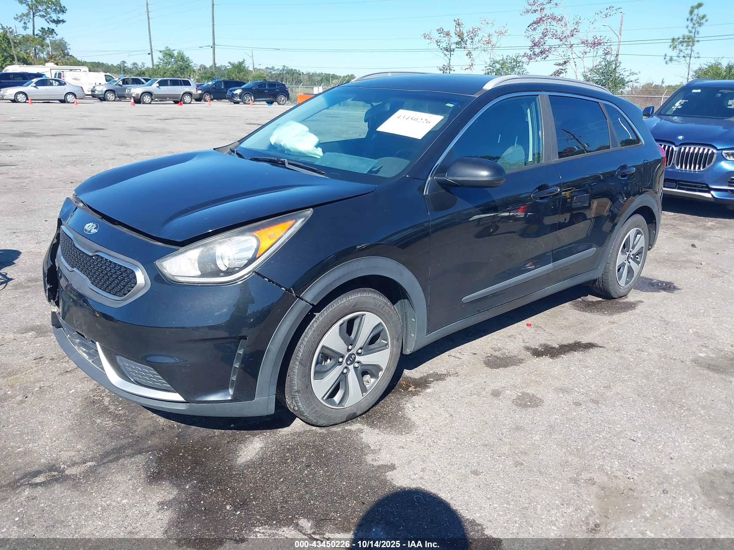 KIA NIRO image 2