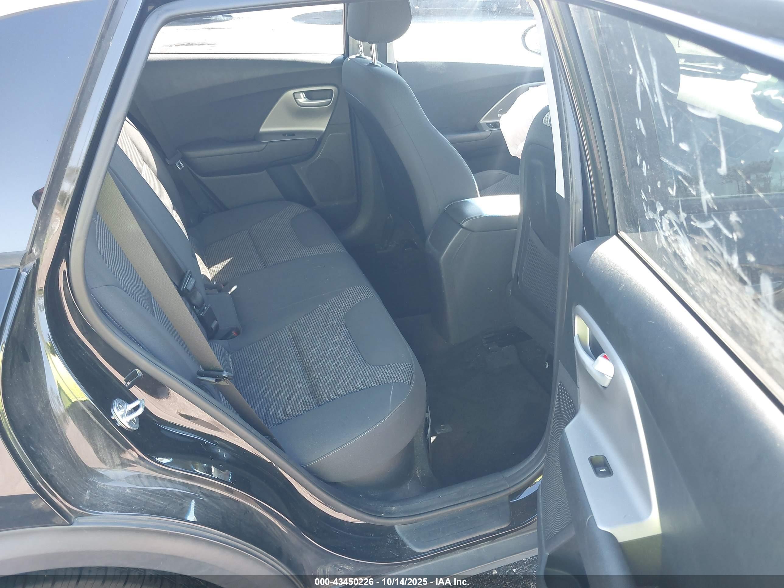 KIA NIRO image 8