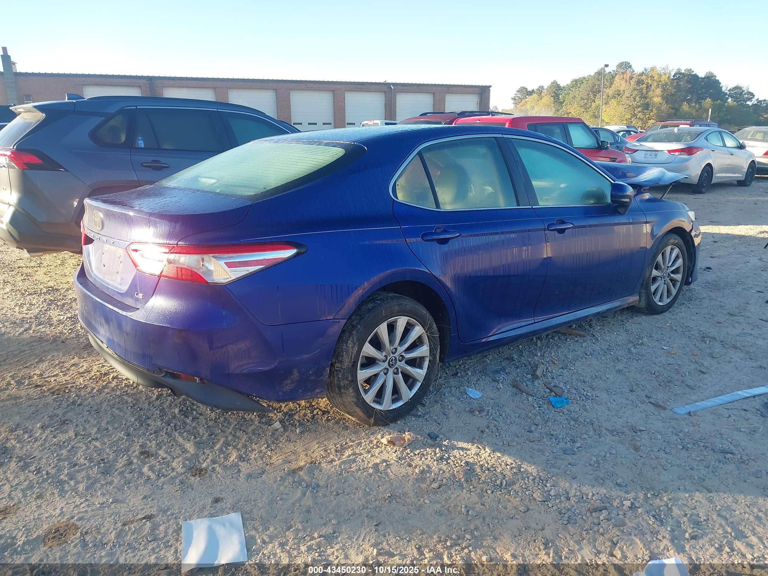 TOYOTA CAMRY image 4