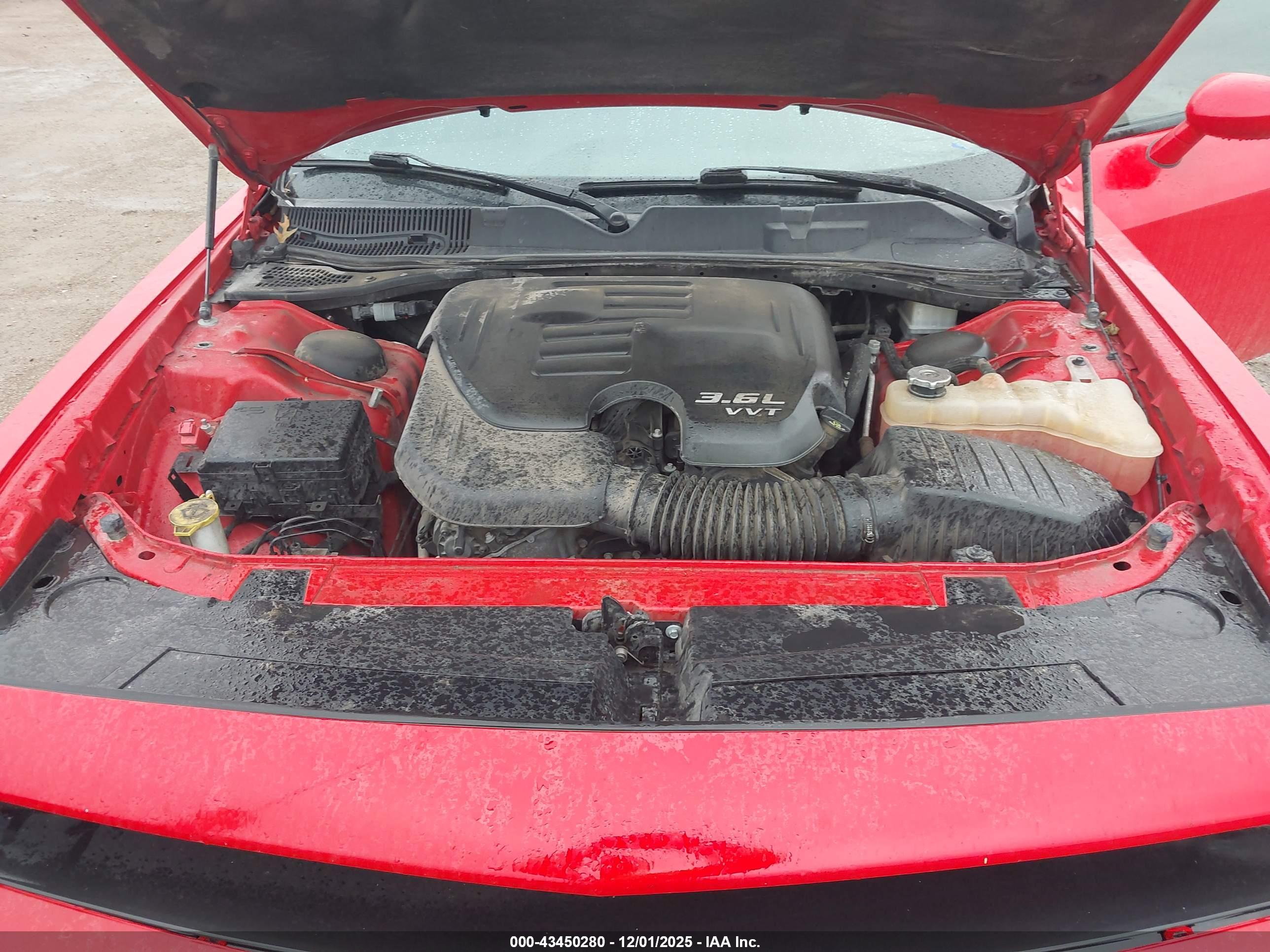 DODGE CHALLENGER image 10